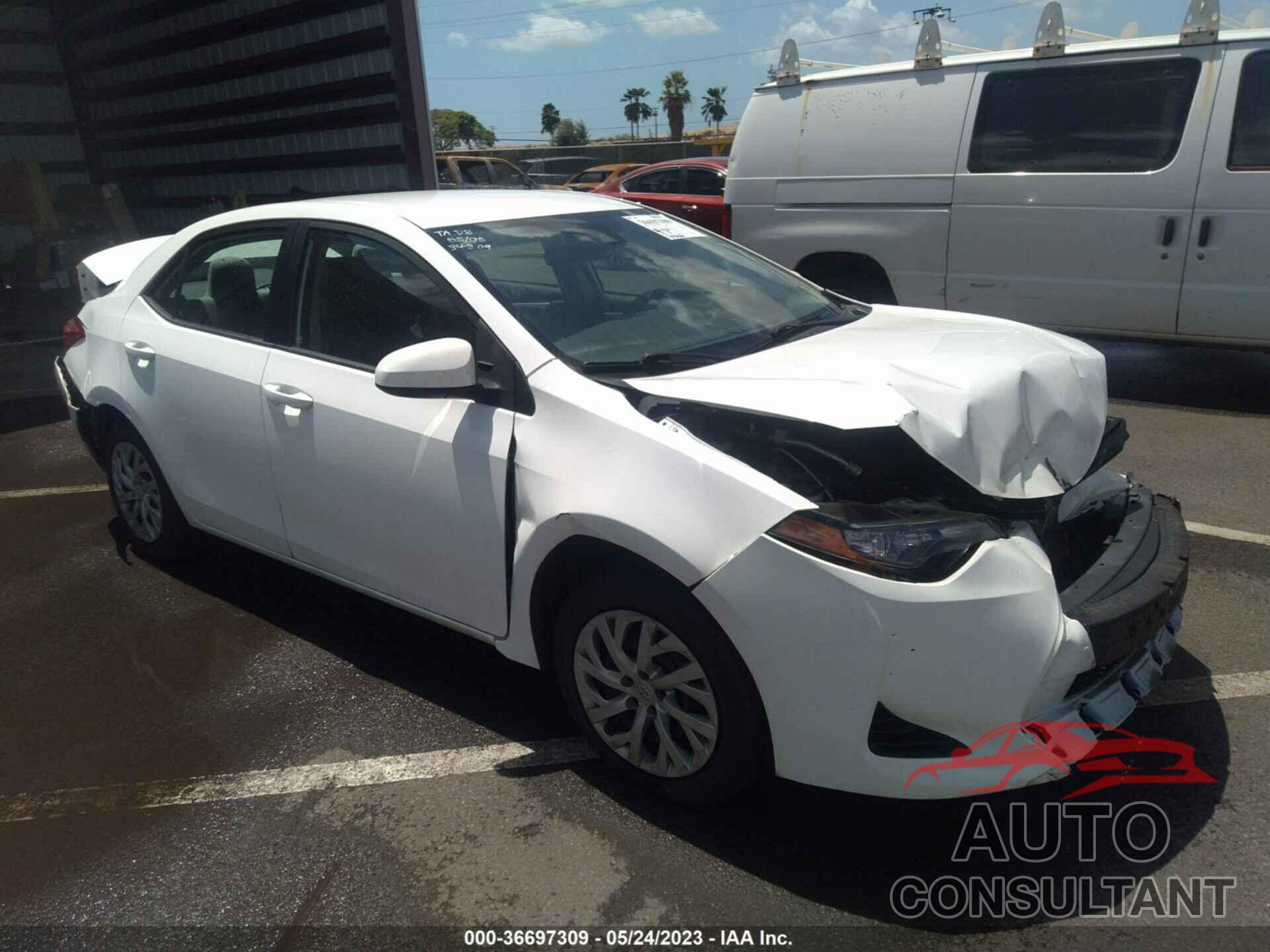 TOYOTA COROLLA 2017 - 5YFBURHE5HP588531