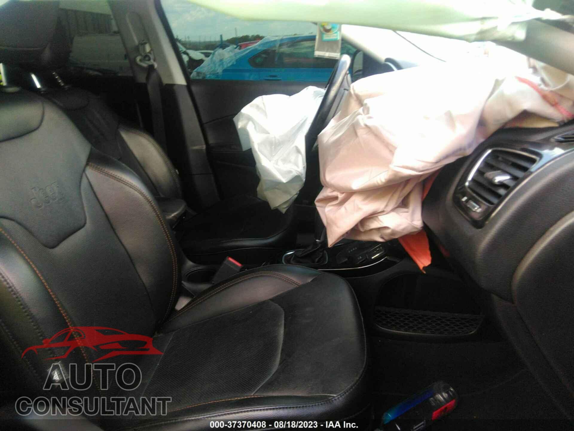 JEEP COMPASS 2020 - 3C4NJDCB7LT161766
