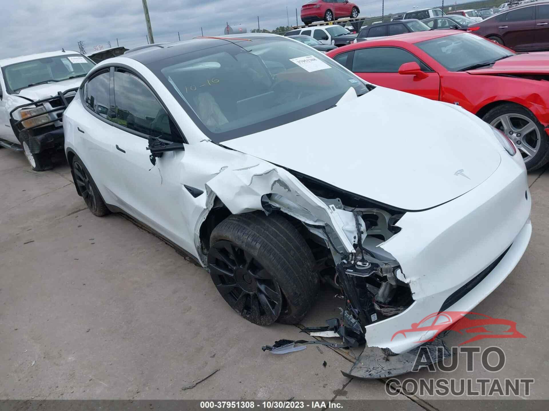 TESLA MODEL Y 2023 - 7SAYGDEE5PA094916
