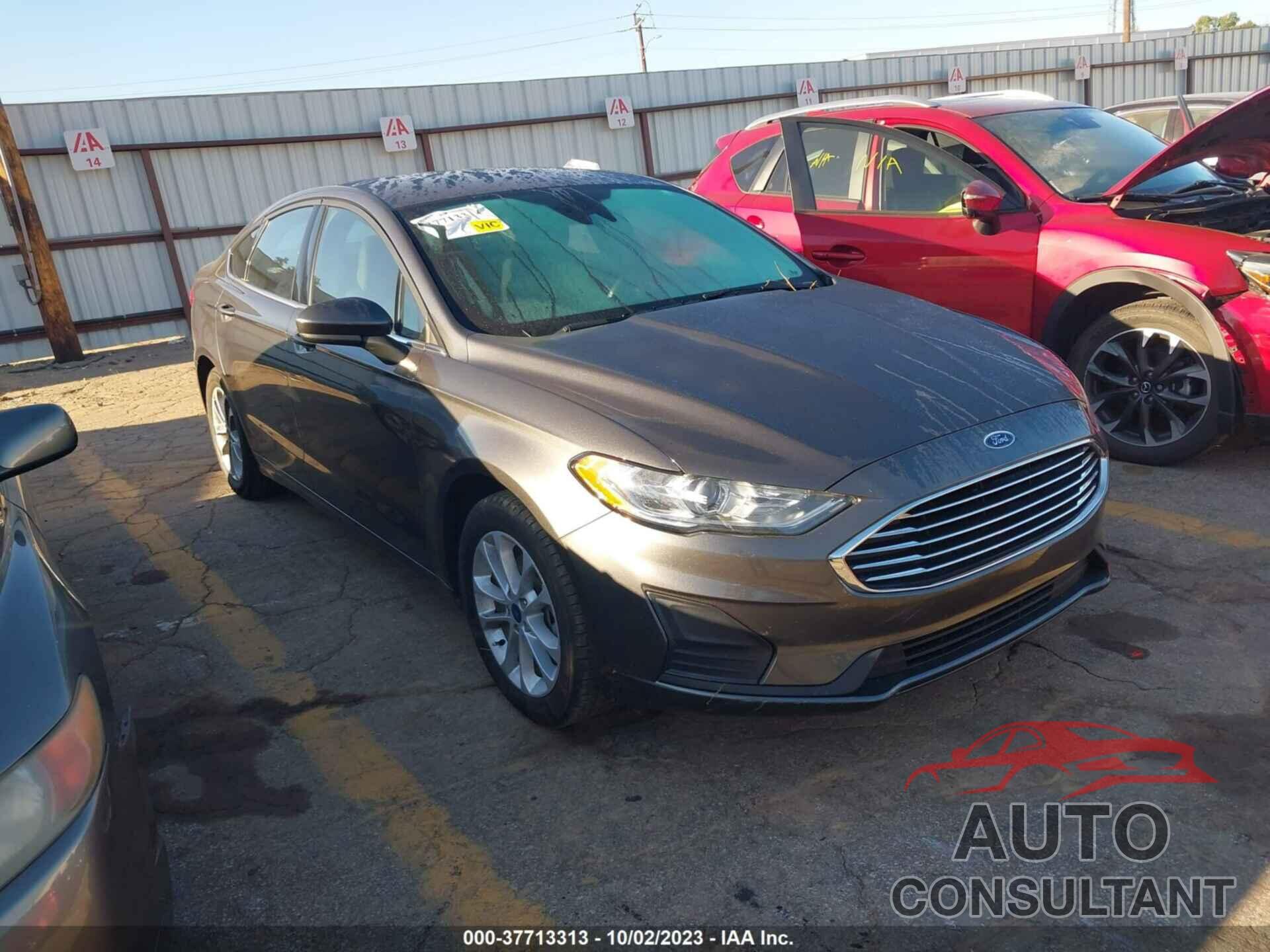 FORD FUSION 2020 - 3FA6P0HD5LR231502