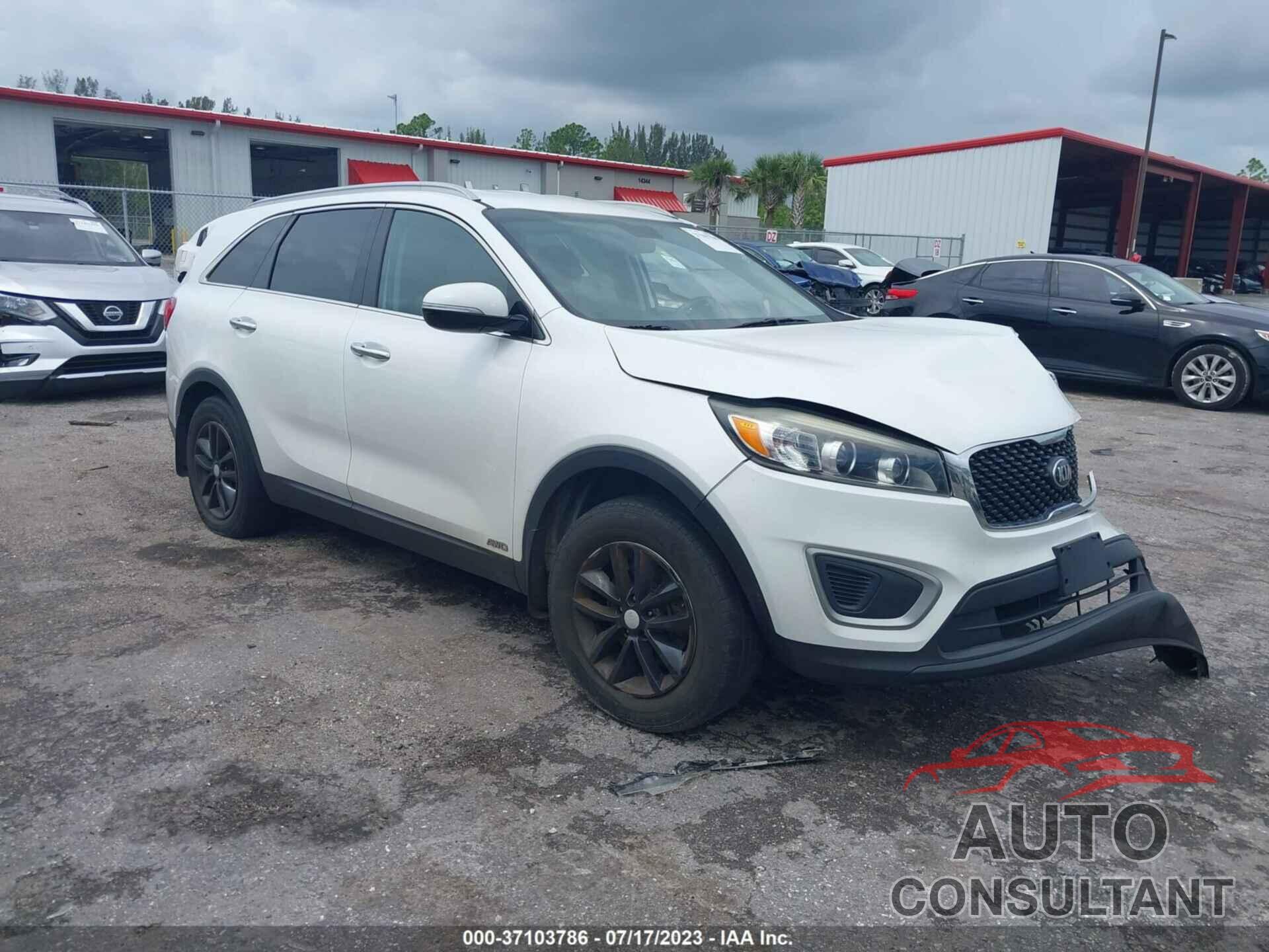 KIA SORENTO 2018 - 5XYPGDA32JG349991