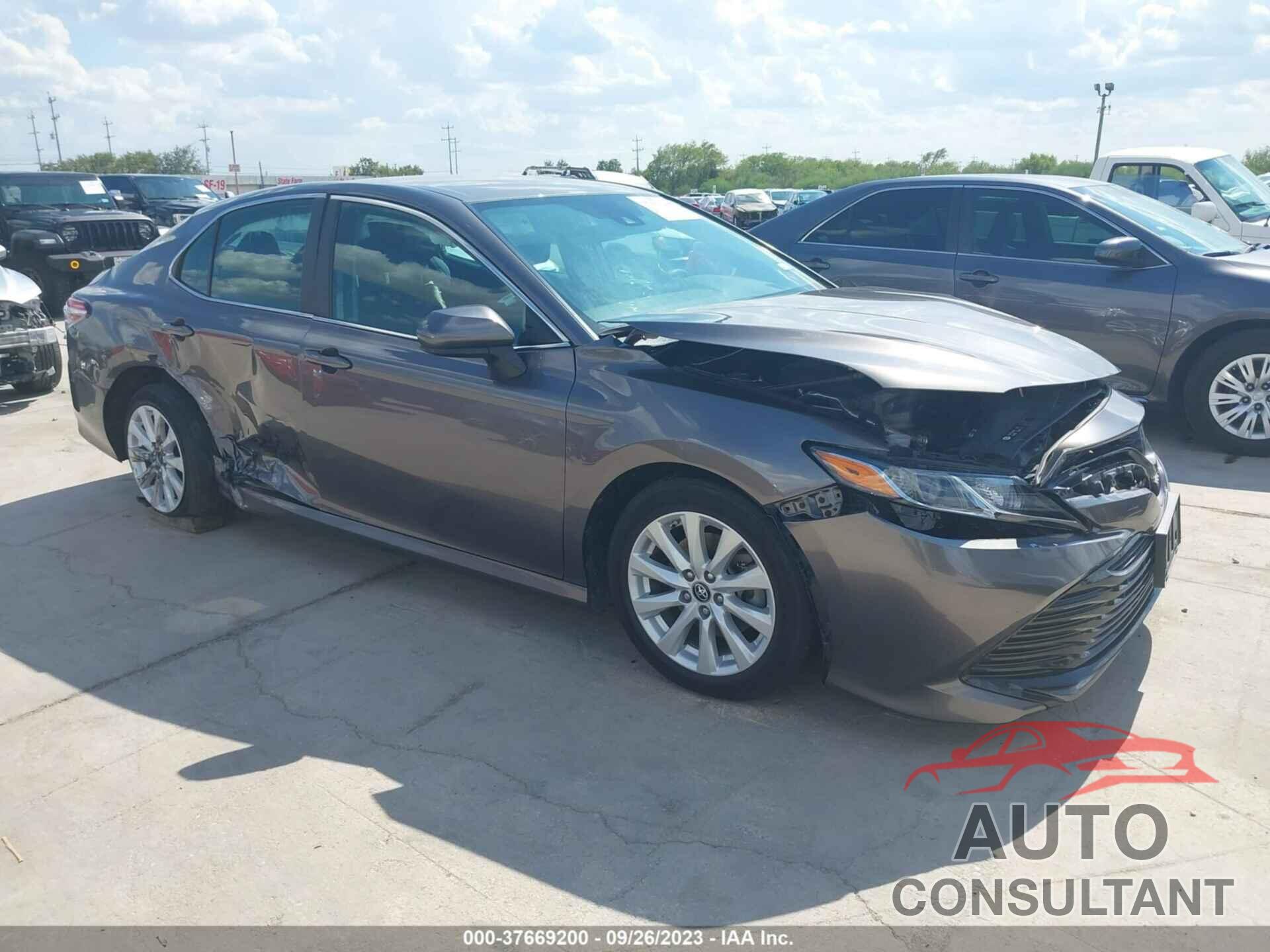 TOYOTA CAMRY 2019 - 4T1B11HK1KU243972