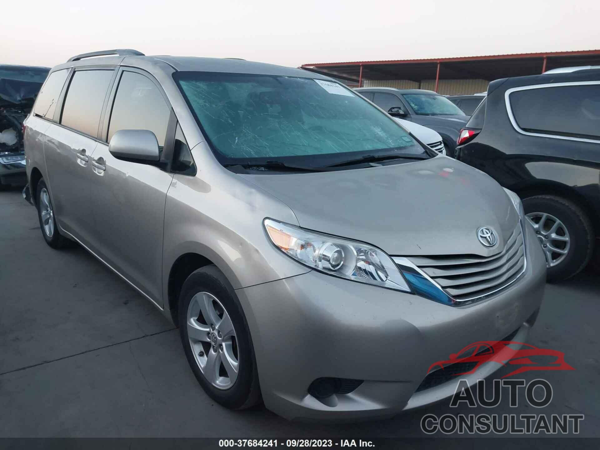 TOYOTA SIENNA 2017 - 5TDKZ3DC8HS872441