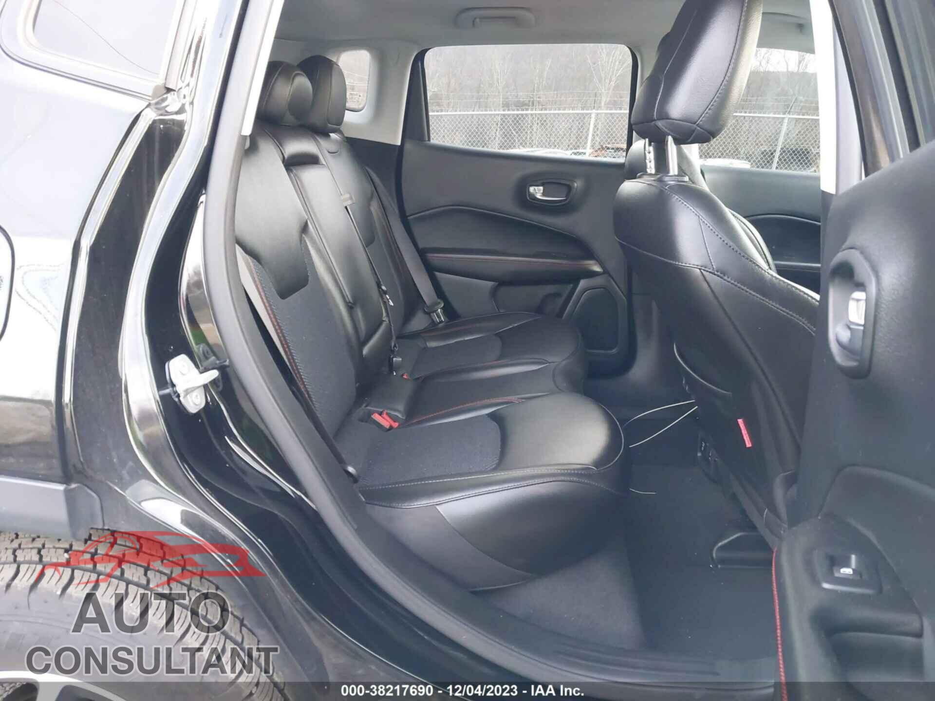 JEEP COMPASS 2020 - 3C4NJDDB8LT245657