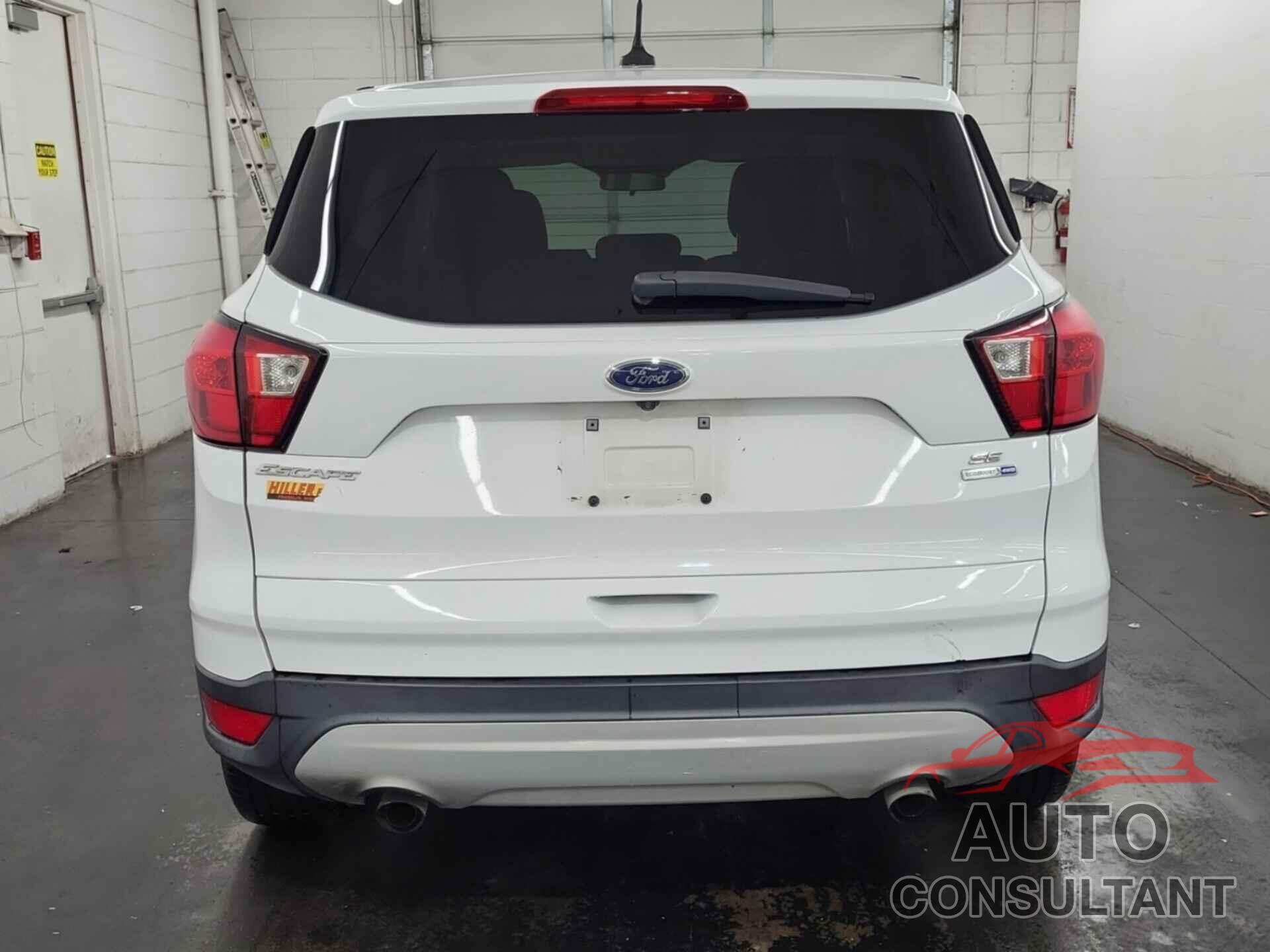 FORD ESCAPE 2019 - 1FMCU9GD2KUB97730