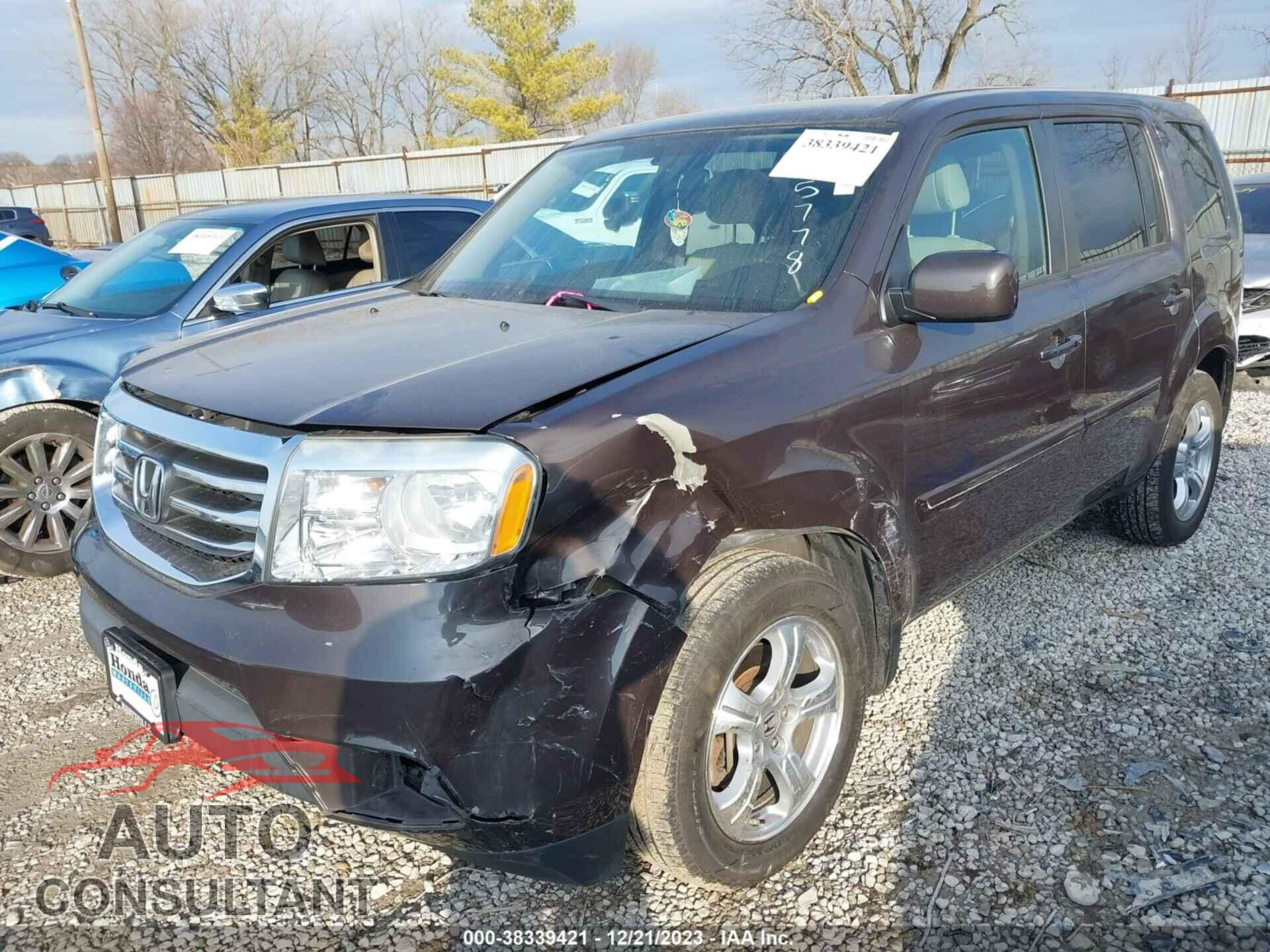 HONDA PILOT 2015 - 5FNYF4H48FB005778