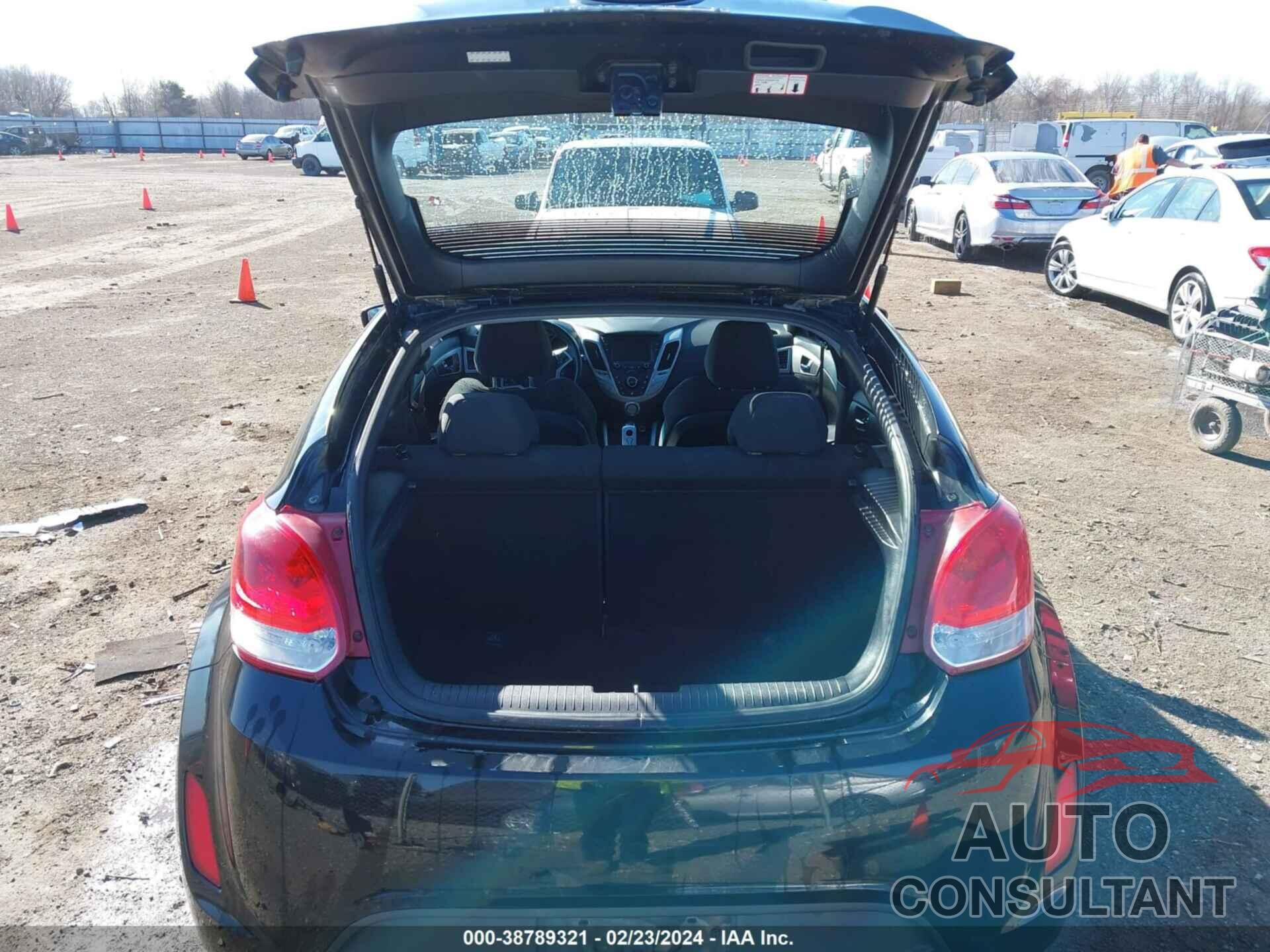 HYUNDAI VELOSTER 2017 - KMHTC6AD7HU308288