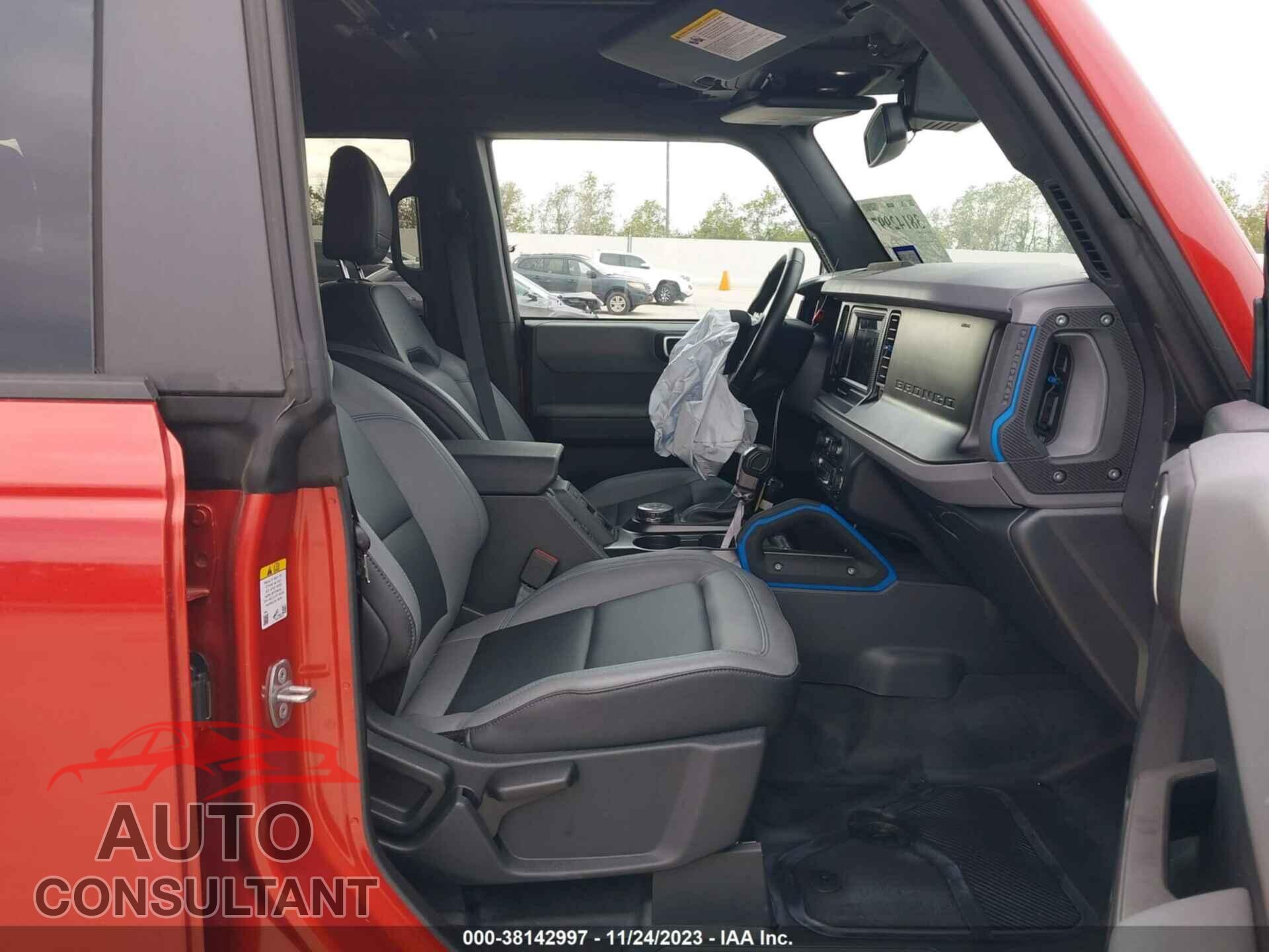 FORD BRONCO 2023 - 1FMEE5DP0PLB02477