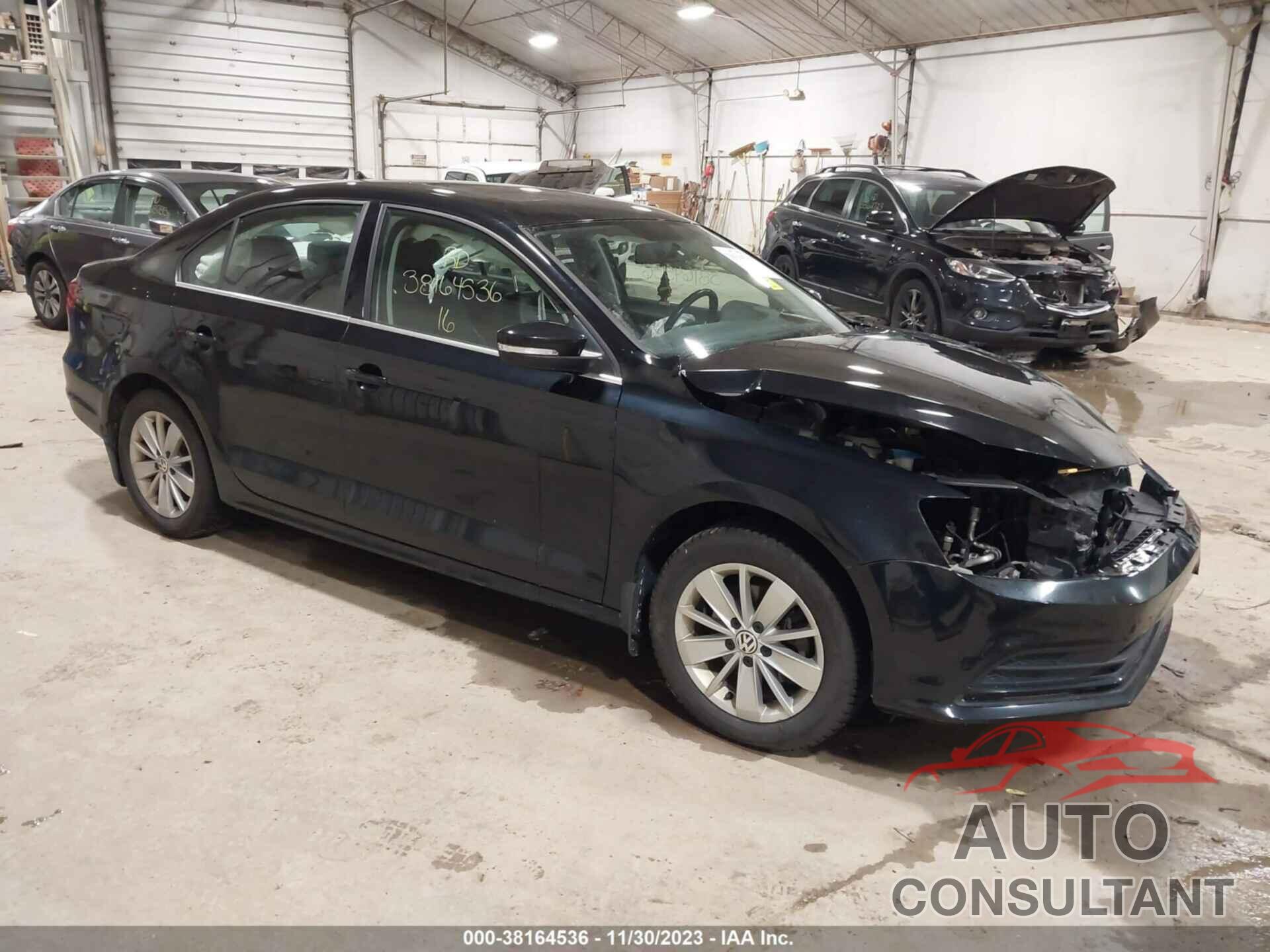 VOLKSWAGEN JETTA 2016 - 3VWD67AJ4GM211416