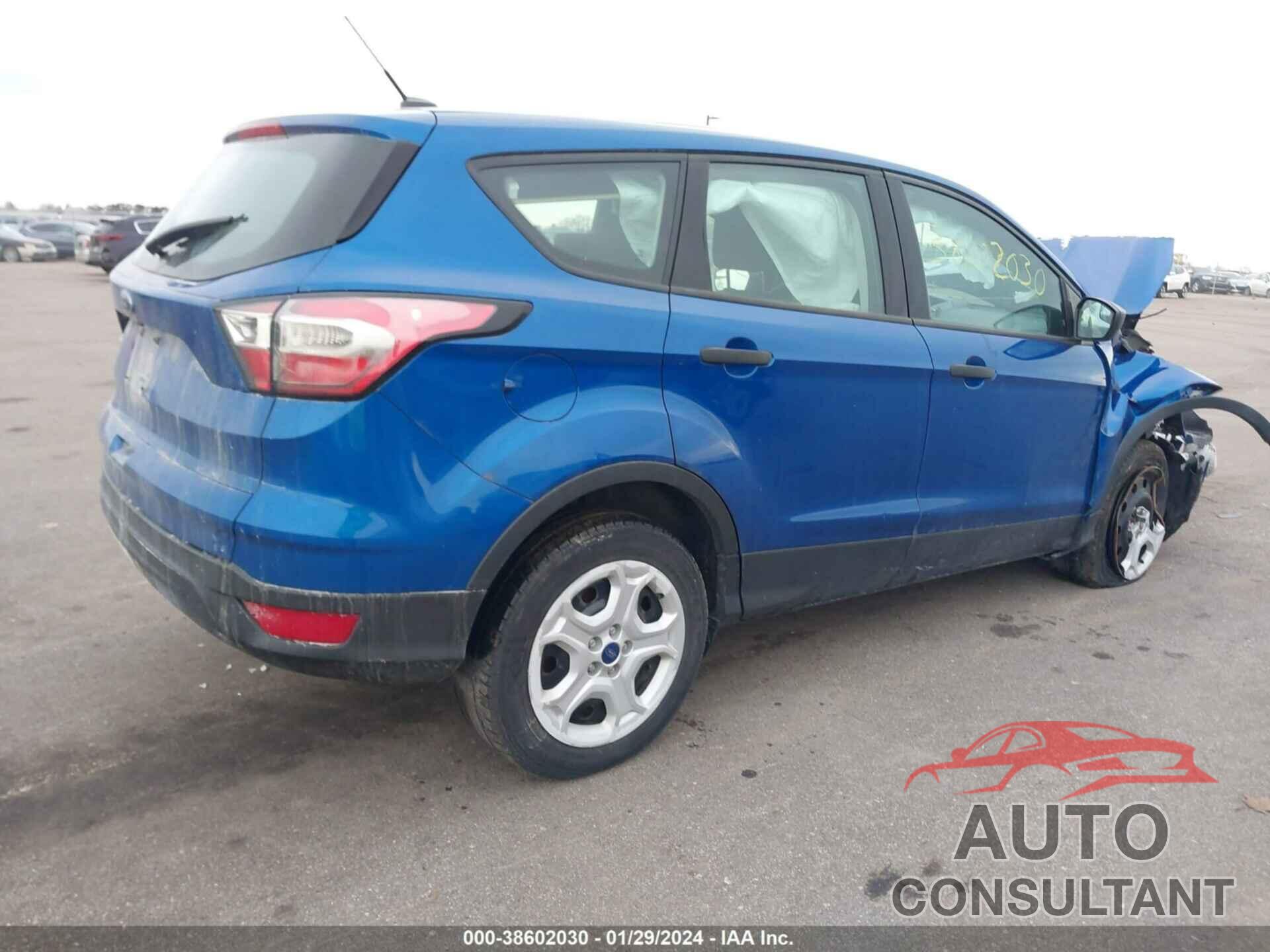 FORD ESCAPE 2017 - 1FMCU0F72HUC01663