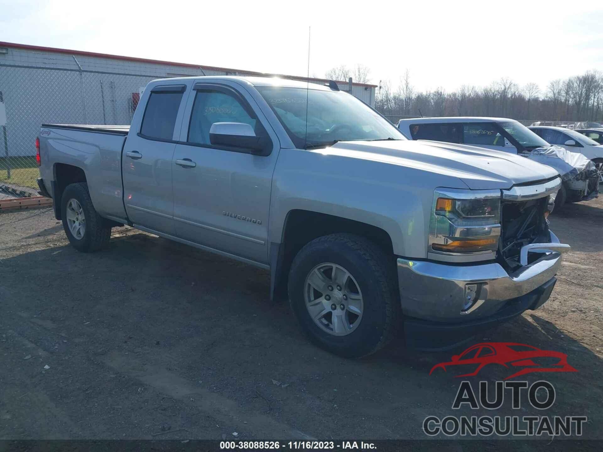 CHEVROLET SILVERADO 1500 2018 - 1GCVKREC9JZ219589
