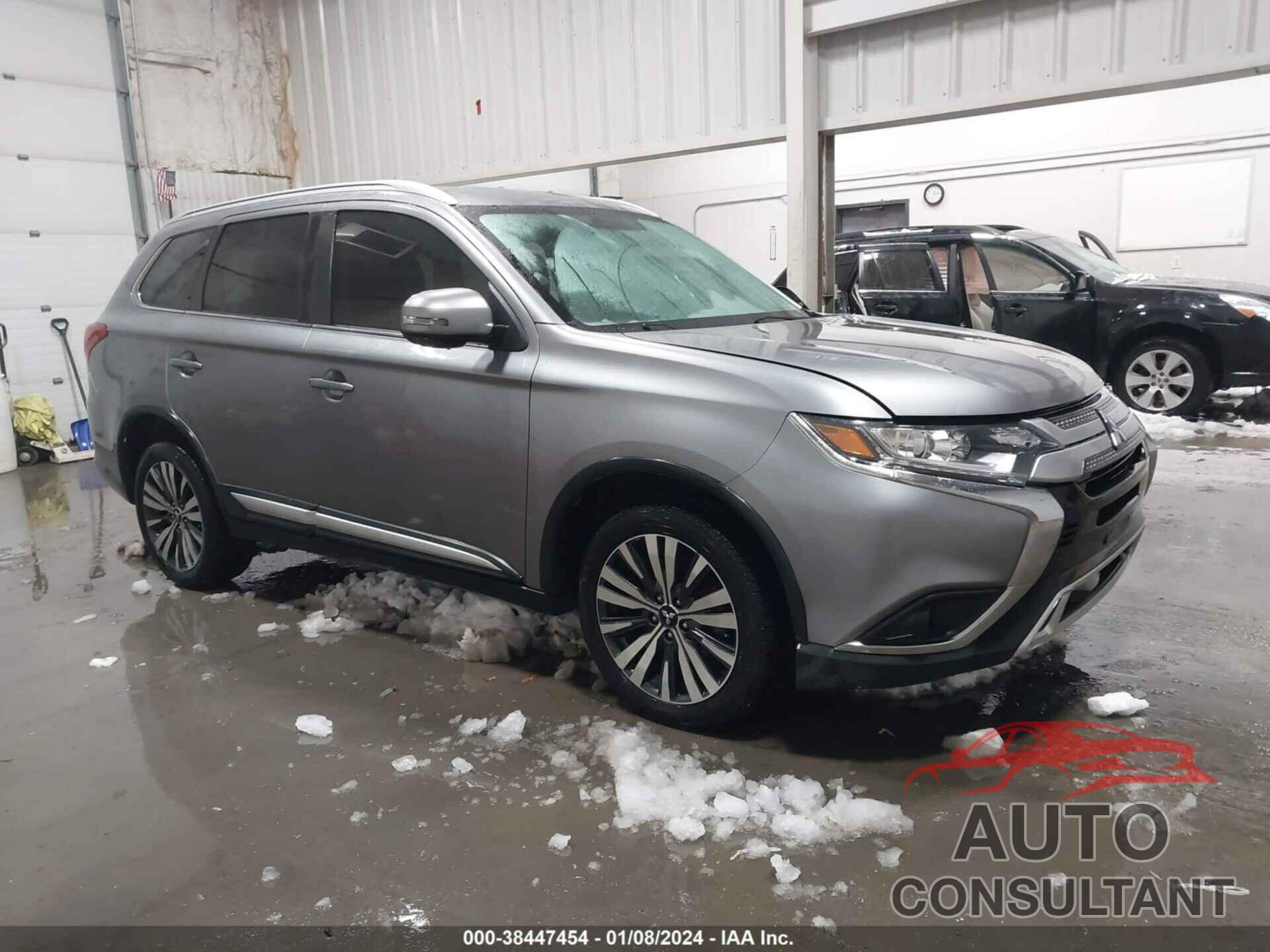 MITSUBISHI OUTLANDER 2019 - JA4AZ3A39KZ041871