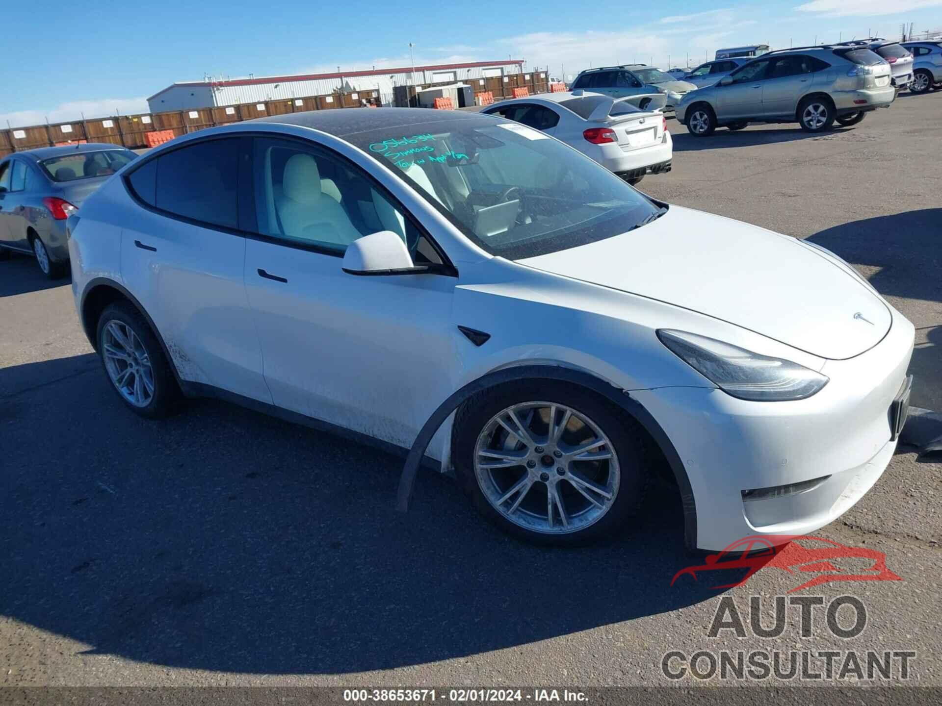 TESLA MODEL Y 2020 - 5YJYGDEE0LF056634