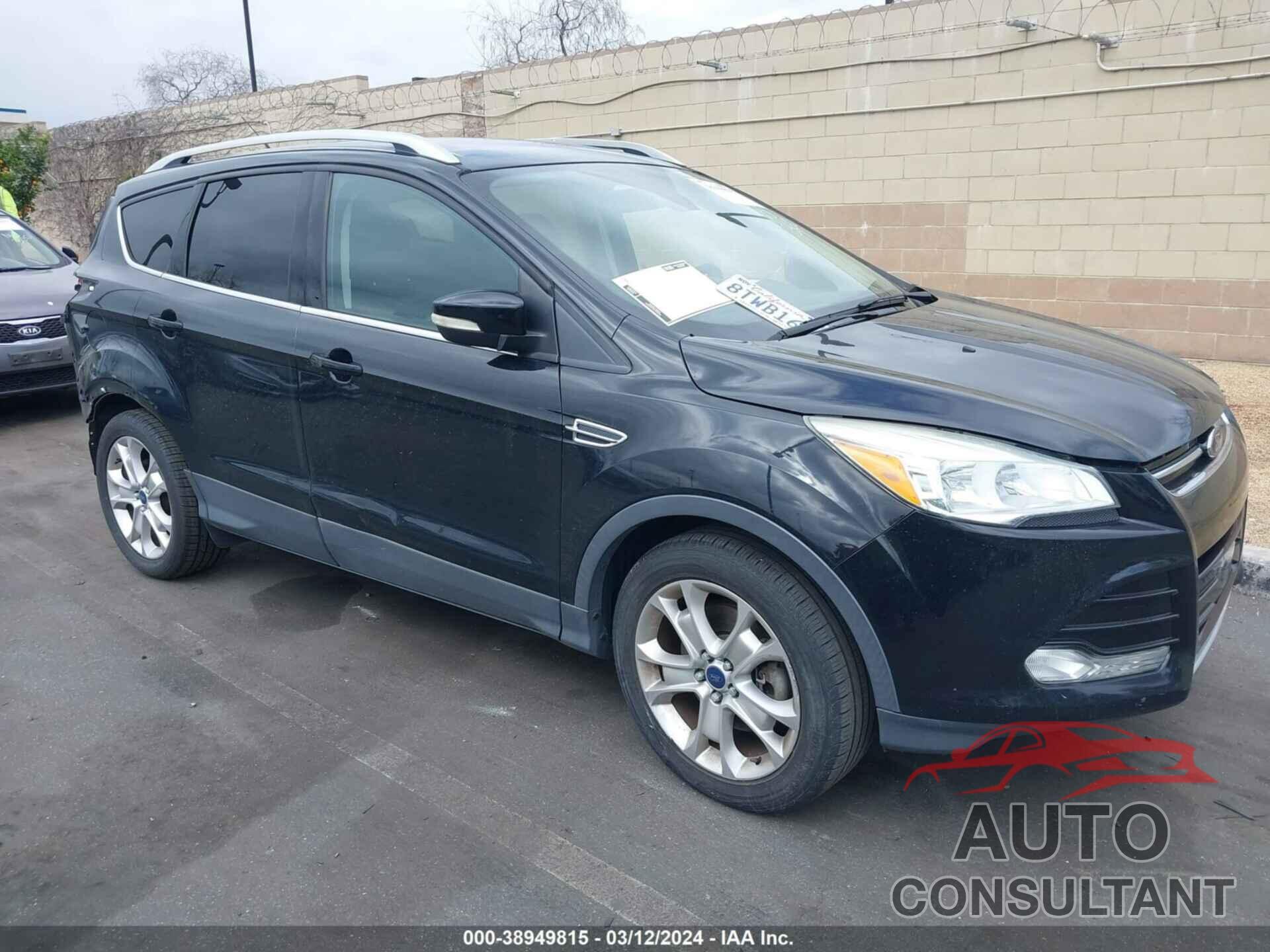 FORD ESCAPE 2016 - 1FMCU9J99GUB84131