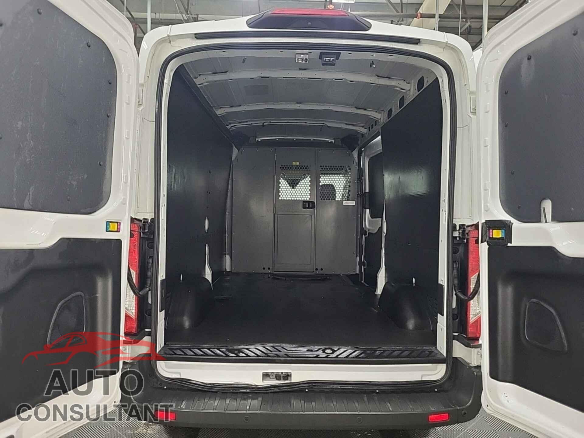 FORD TRANSIT 2018 - 1FTYR2CM1JKB39840