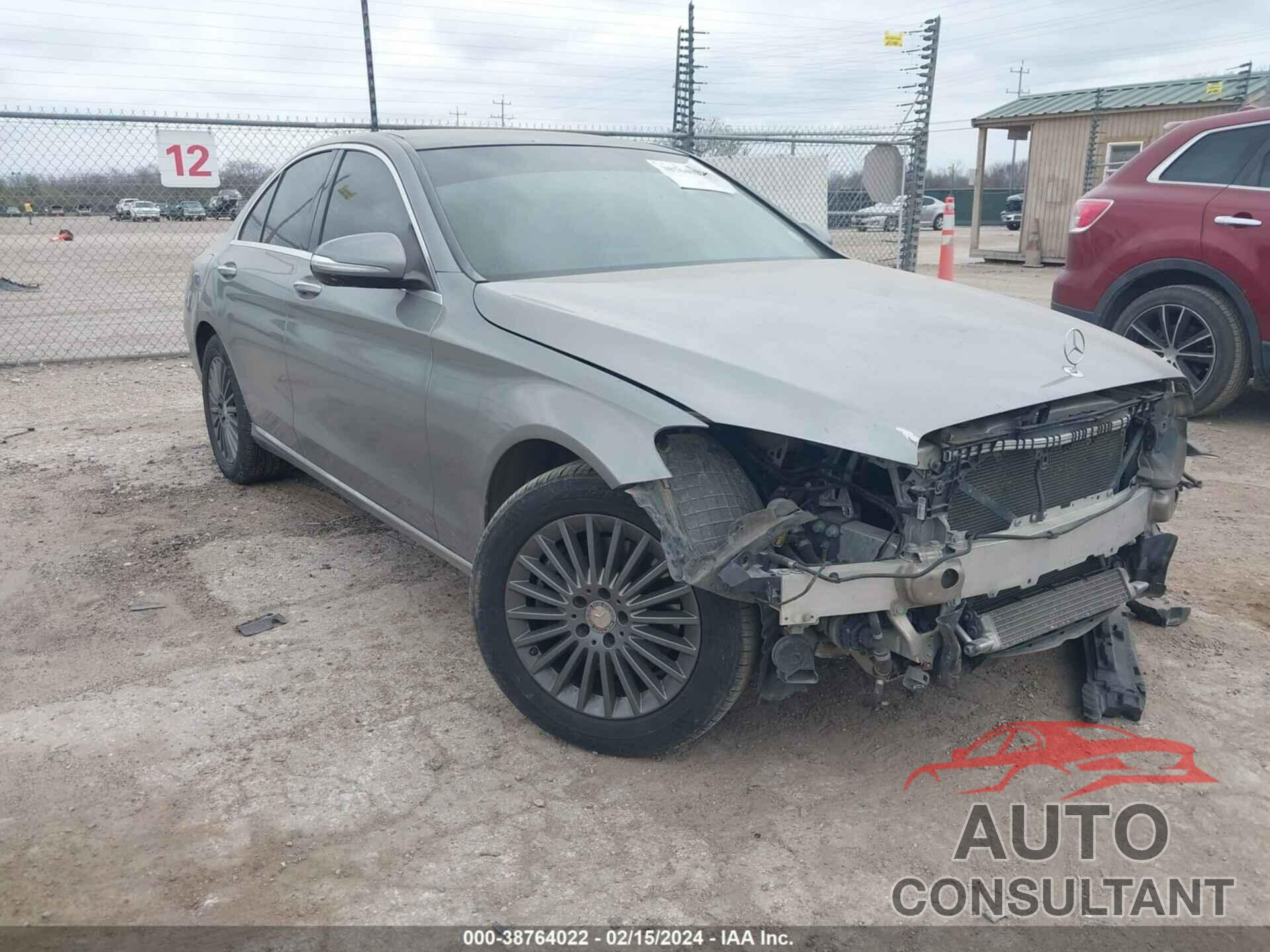 MERCEDES-BENZ C 300 2015 - 55SWF4KB5FU031980