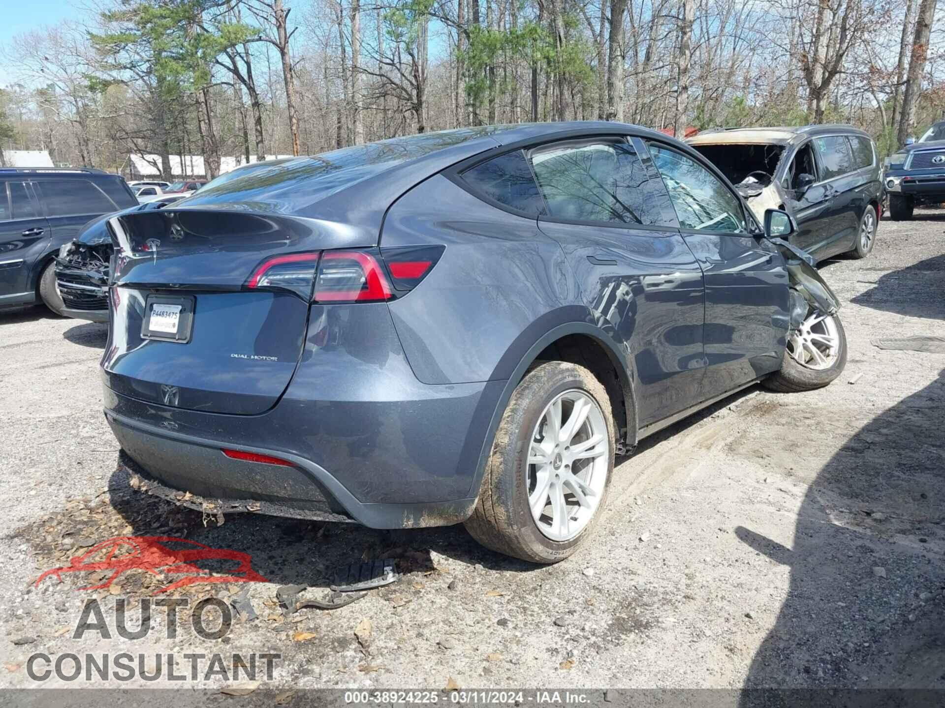 TESLA MODEL Y 2023 - 7SAYGDEE4PA115061