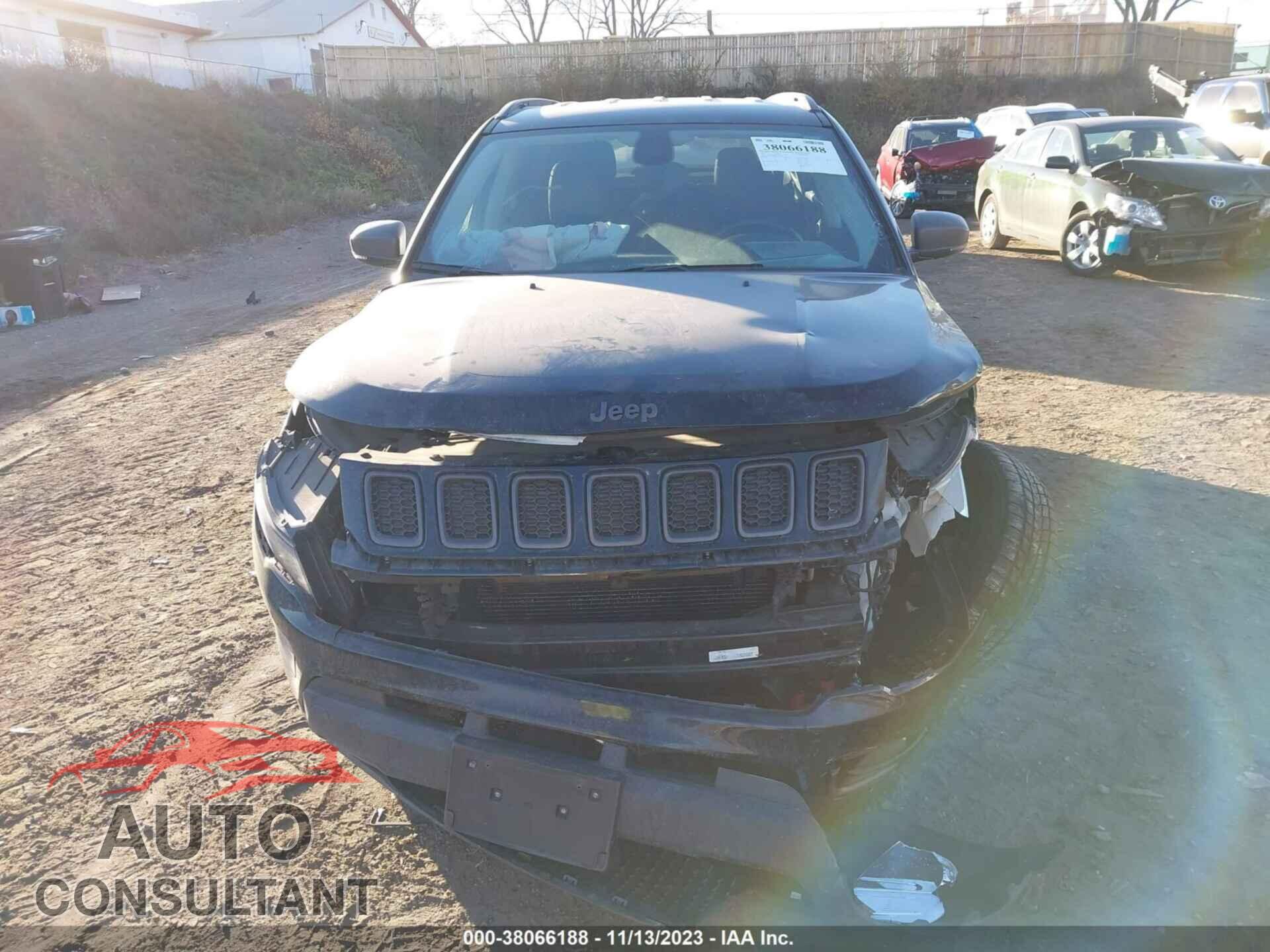 JEEP COMPASS 2018 - 3C4NJDDB3JT207525