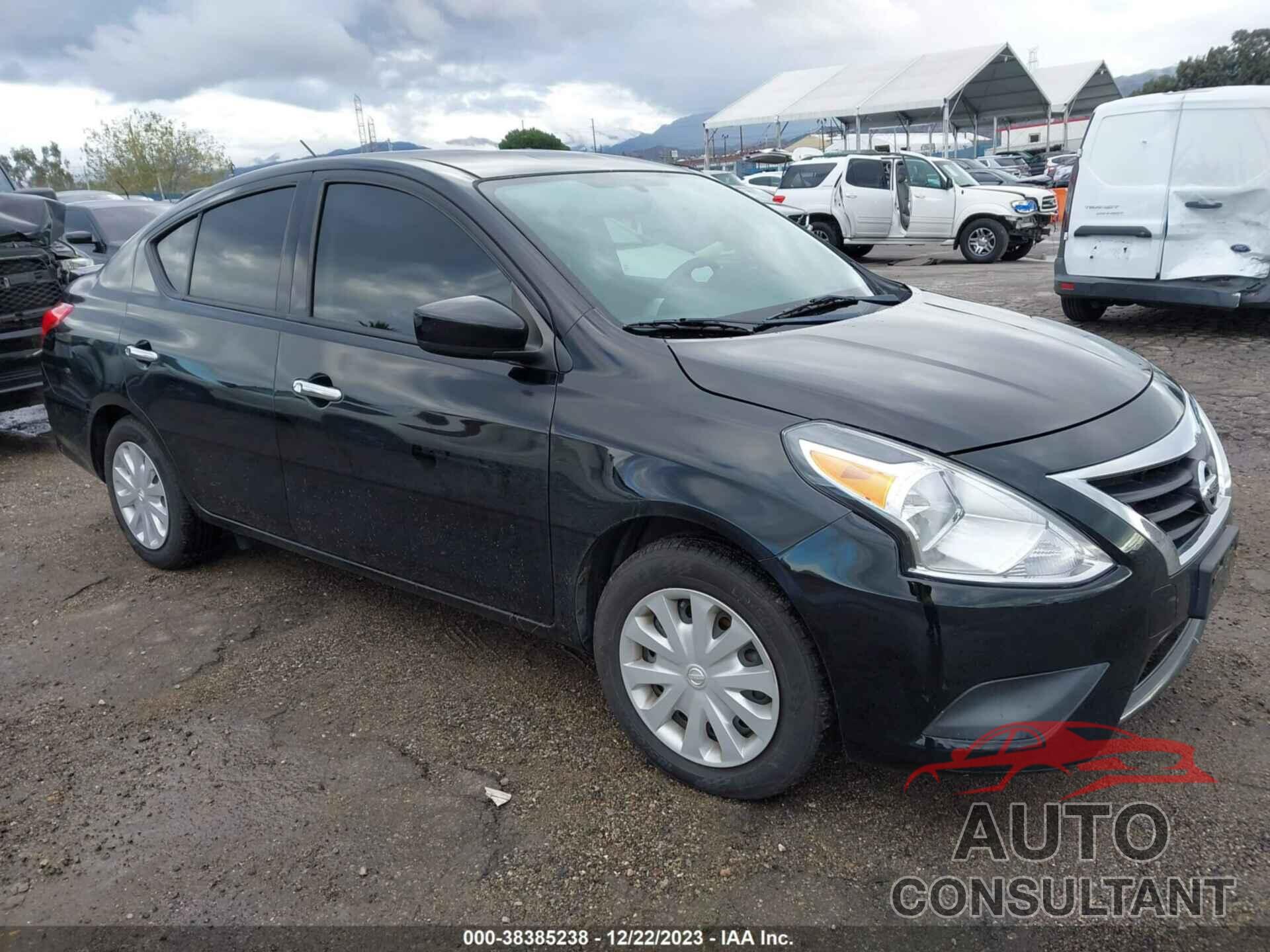 NISSAN VERSA 2019 - 3N1CN7AP1KL880430