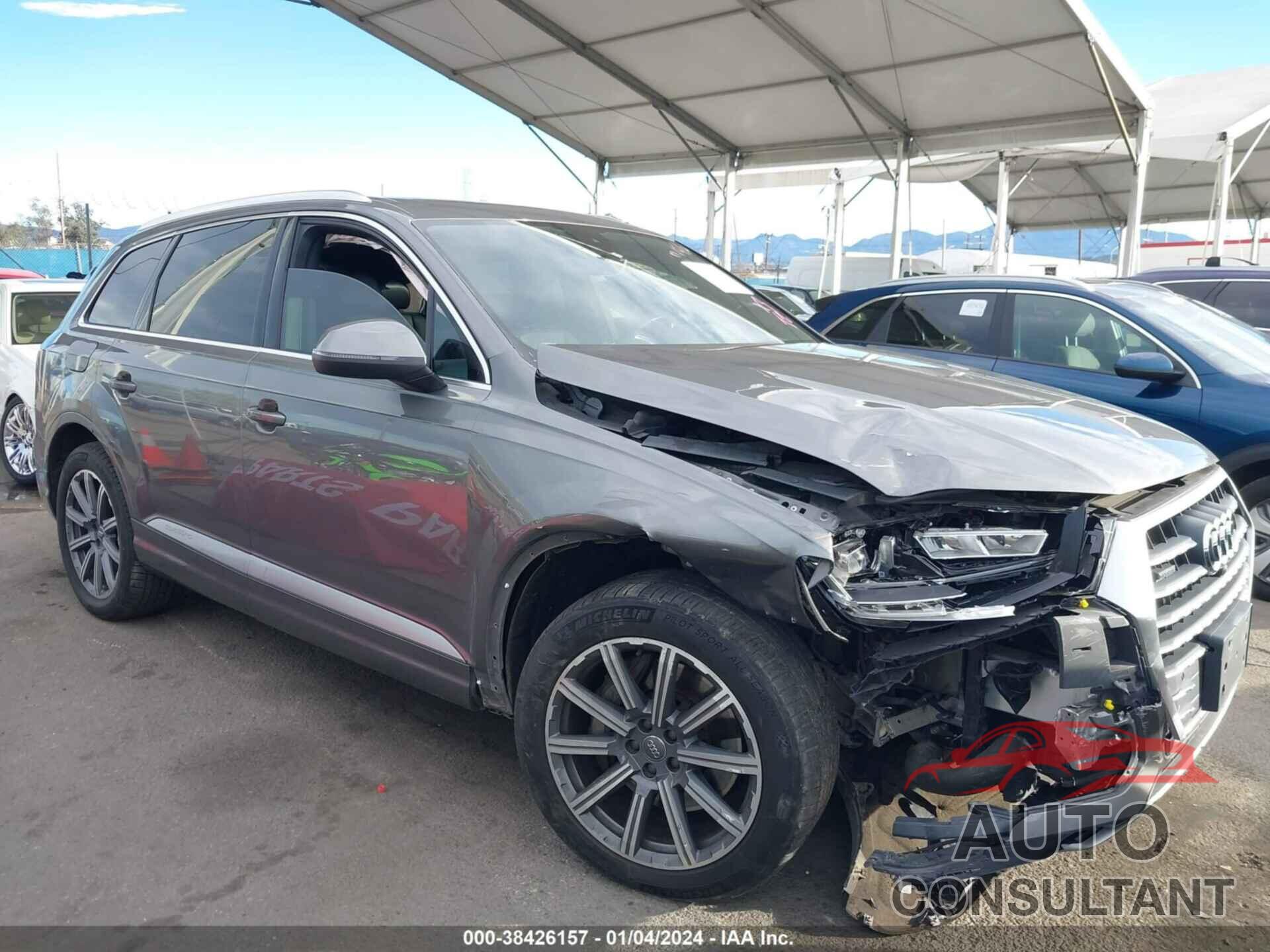 AUDI Q7 2017 - WA1LHAF70HD057880