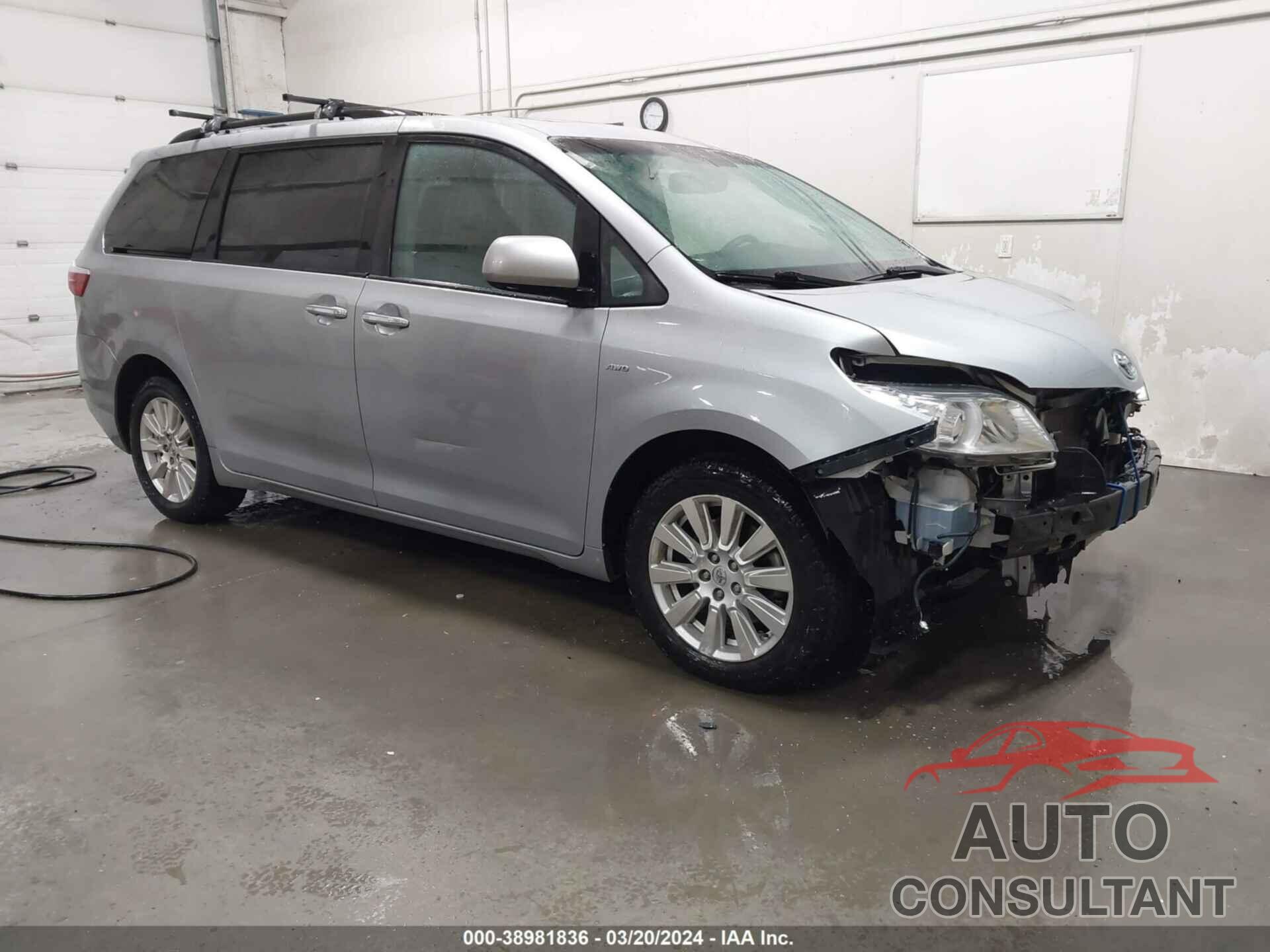 TOYOTA SIENNA 2017 - 5TDDZ3DC8HS161136