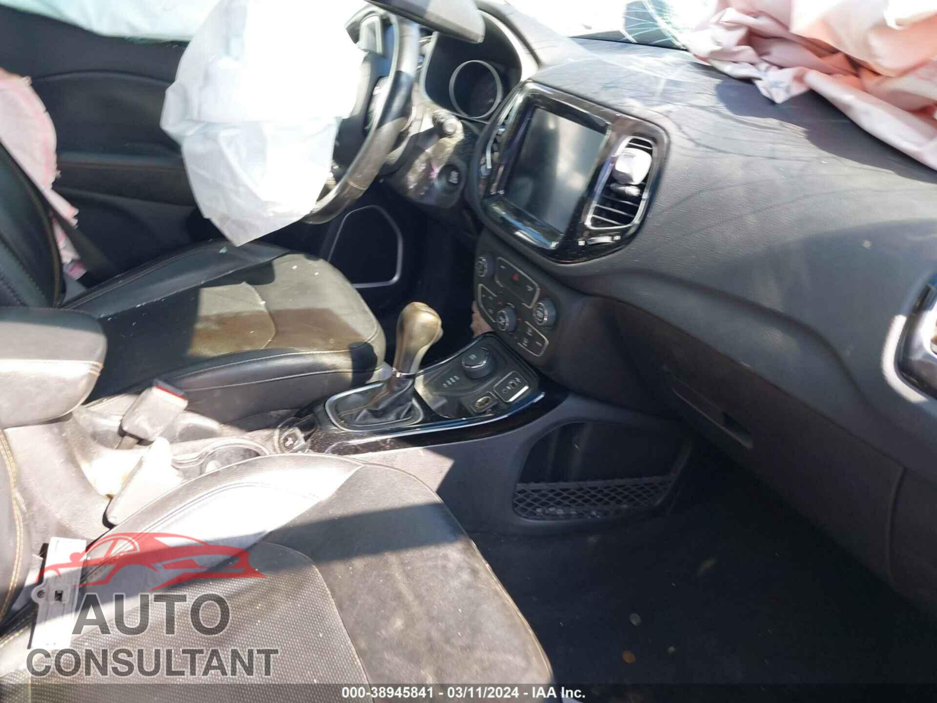 JEEP COMPASS 2020 - 3C4NJDCB7LT118335