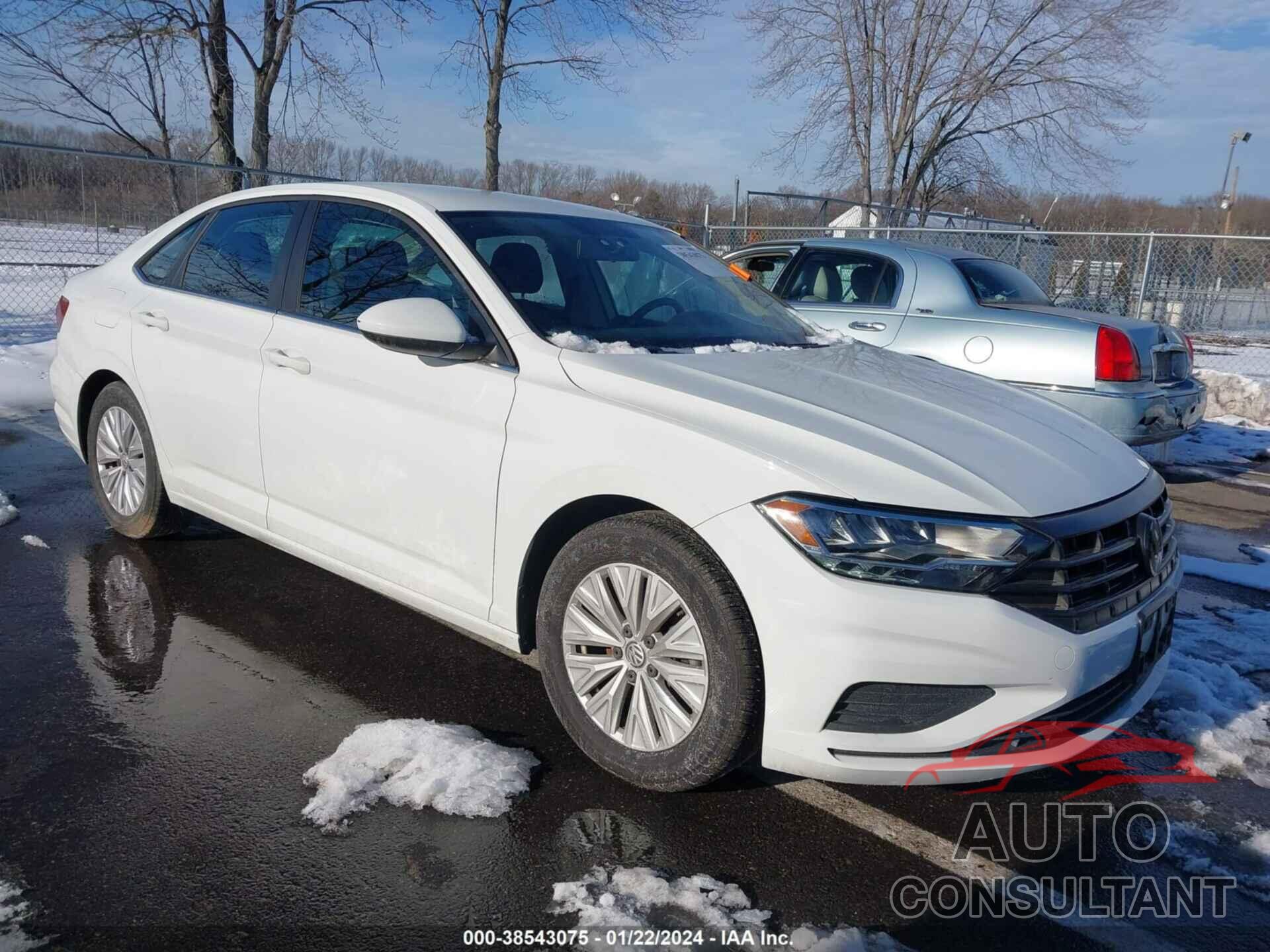 VOLKSWAGEN JETTA 2019 - 3VWN57BU1KM112772