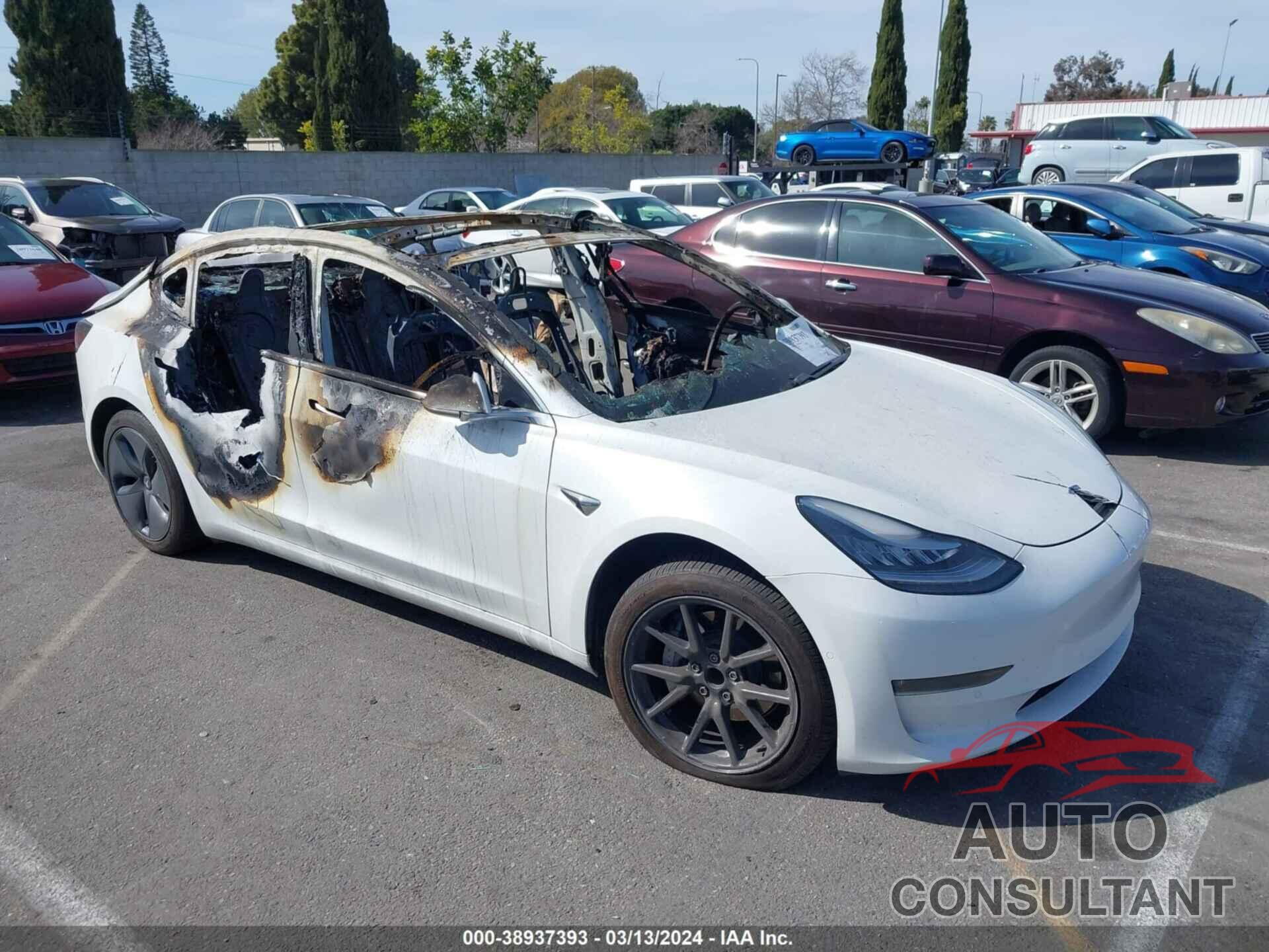TESLA MODEL 3 2020 - 5YJ3E1EA3LF660335
