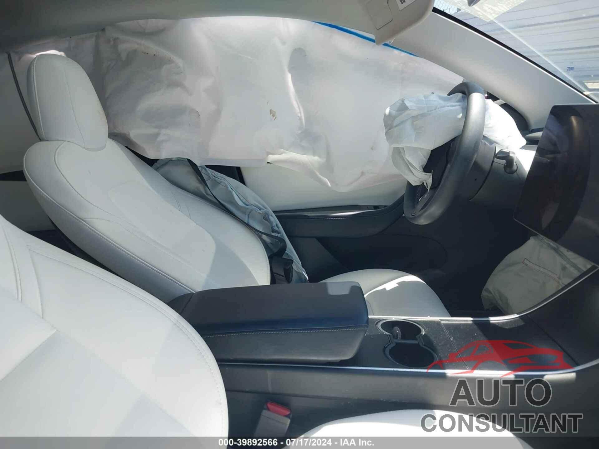 TESLA MODEL Y 2021 - 5YJYGDEE5MF075262