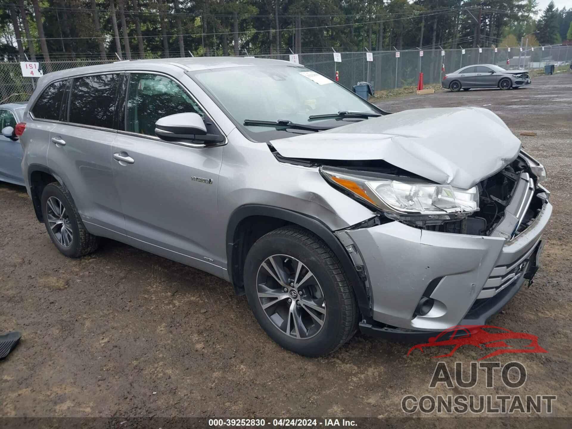 TOYOTA HIGHLANDER HYBRID 2017 - 5TDBGRFH8HS026084