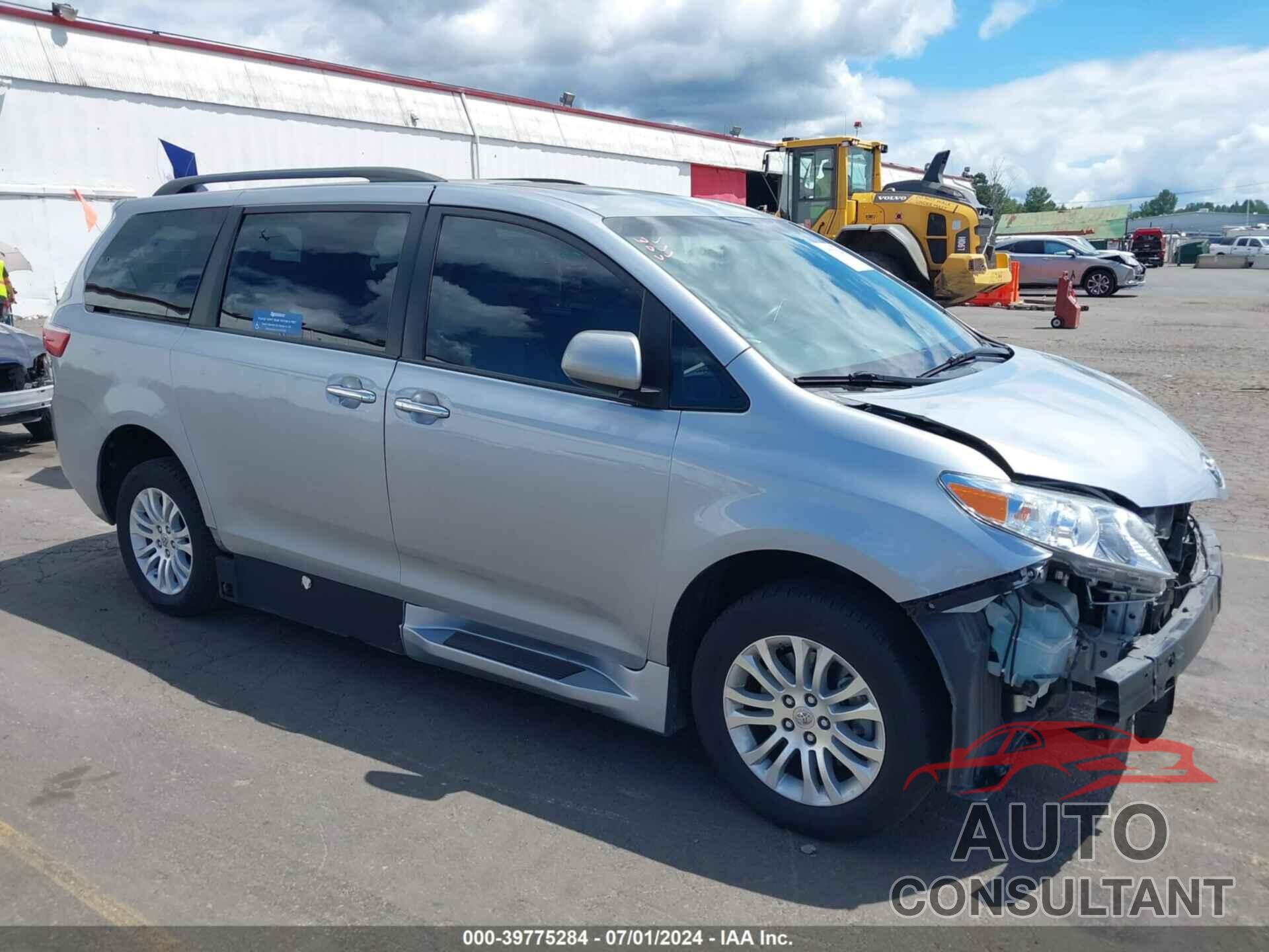 TOYOTA SIENNA 2016 - 5TDYK3DC2GS762580