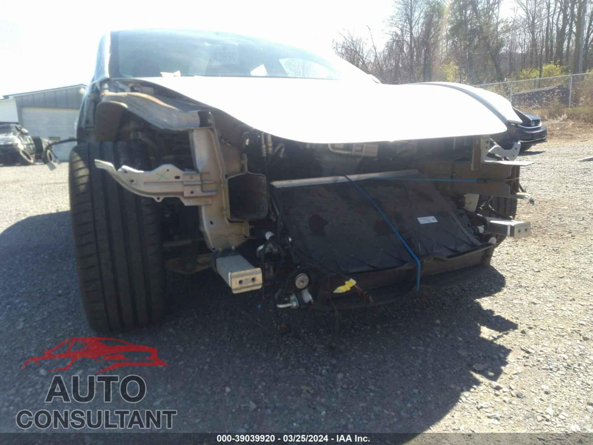 TESLA MODEL 3 2018 - 5YJ3E1EB0JF072074