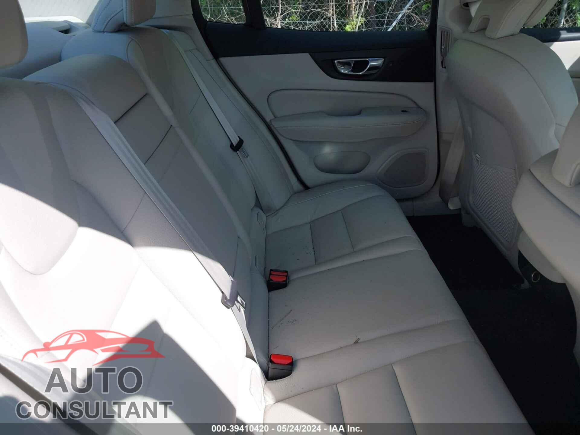 VOLVO S60 2019 - 7JRA22TK2KG013089