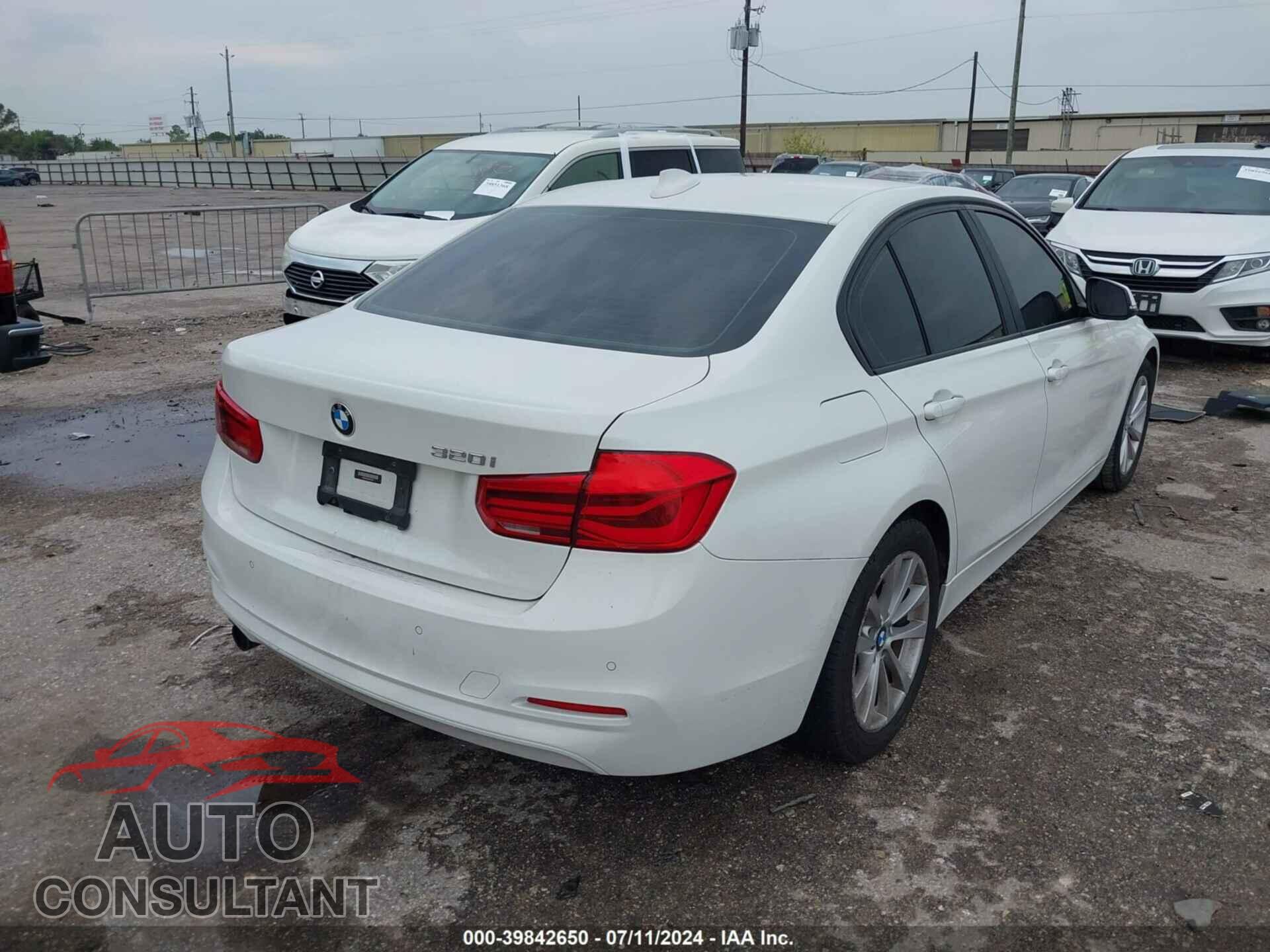 BMW 320I 2016 - WBA8A9C56GK619421