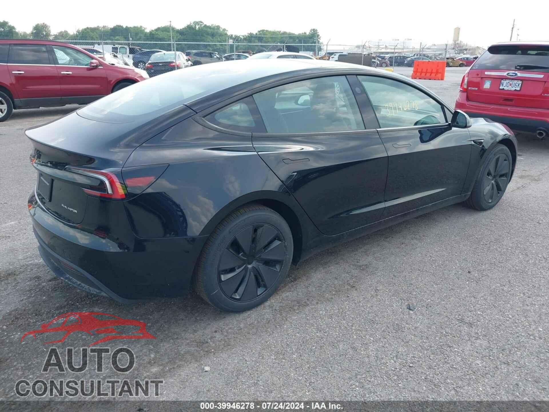 TESLA MODEL 3 2024 - 5YJ3E1EBXRF717079