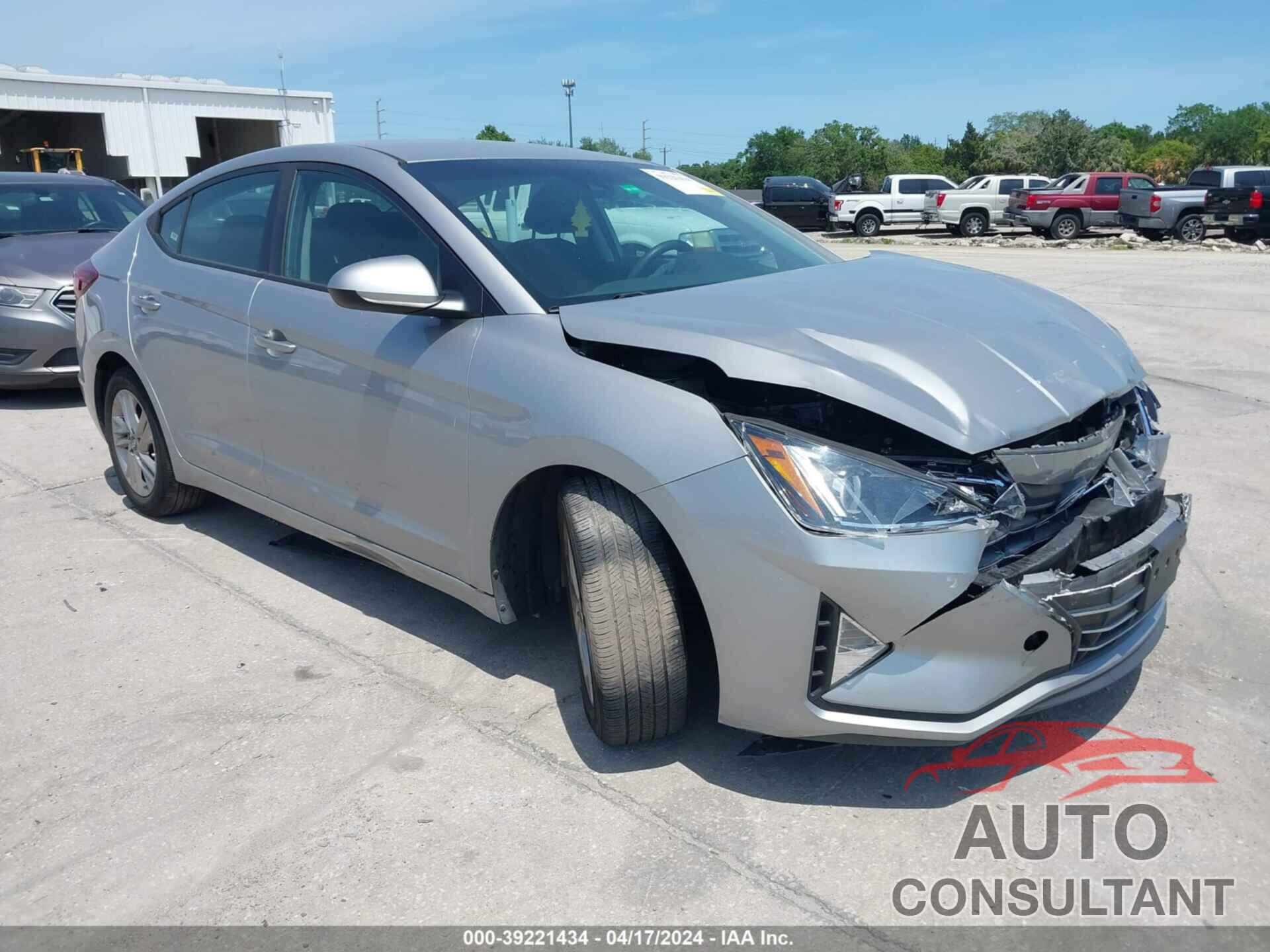 HYUNDAI ELANTRA 2020 - 5NPD84LF0LH559735