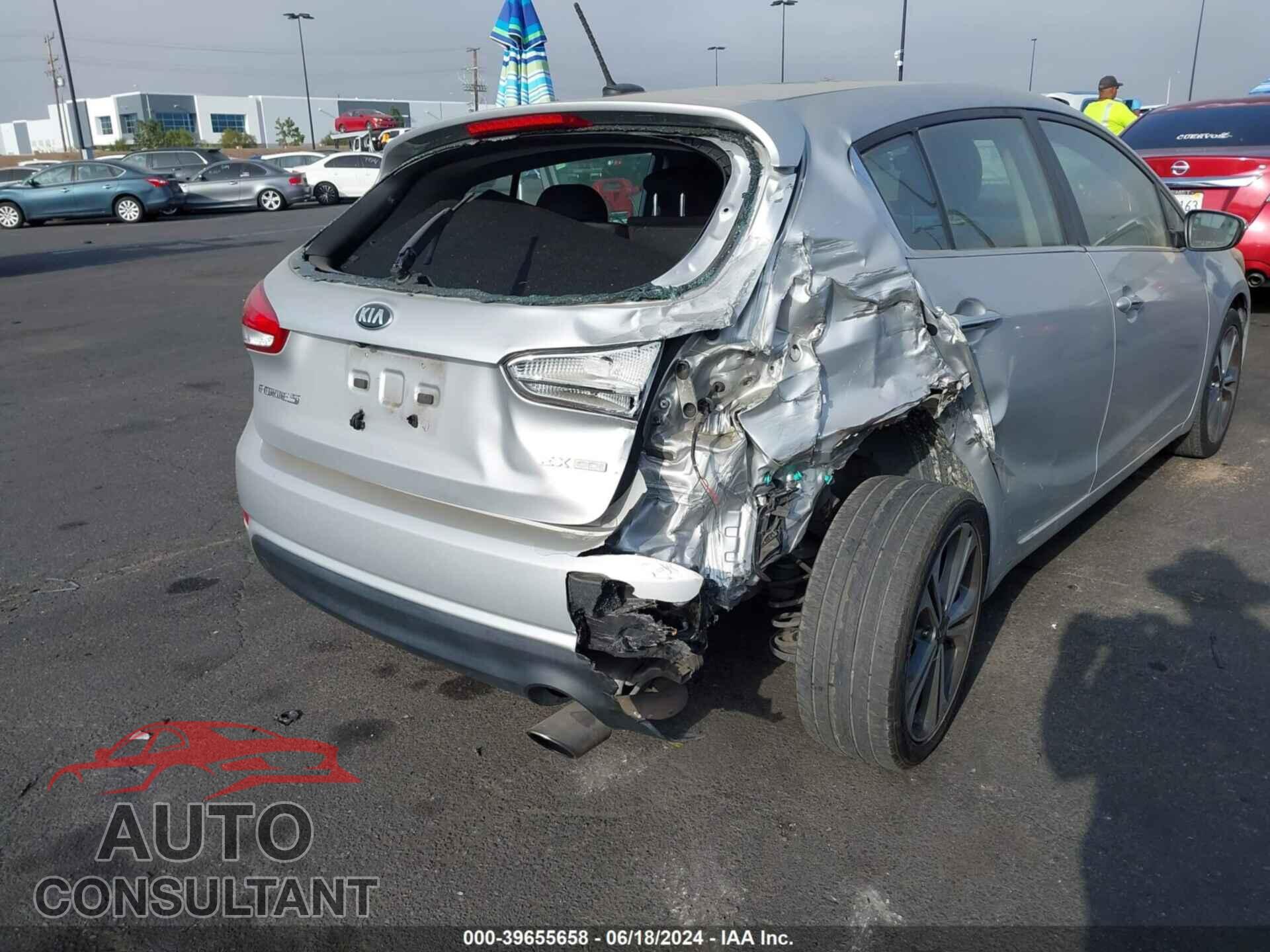 KIA FORTE 2016 - KNAFX5A82G5546882