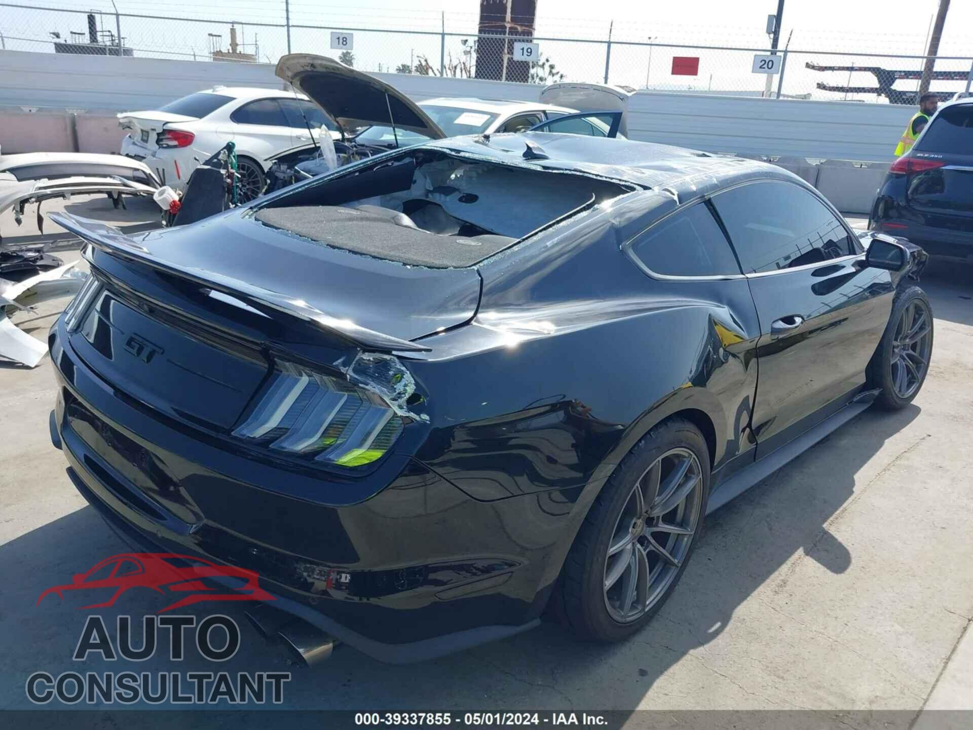 FORD MUSTANG 2021 - 1FA6P8CF8M5155303