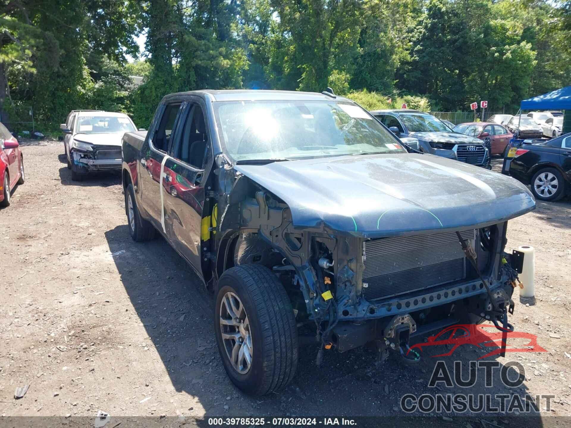 CHEVROLET SILVERADO 1500 2021 - 1GCUYDED5MZ206395