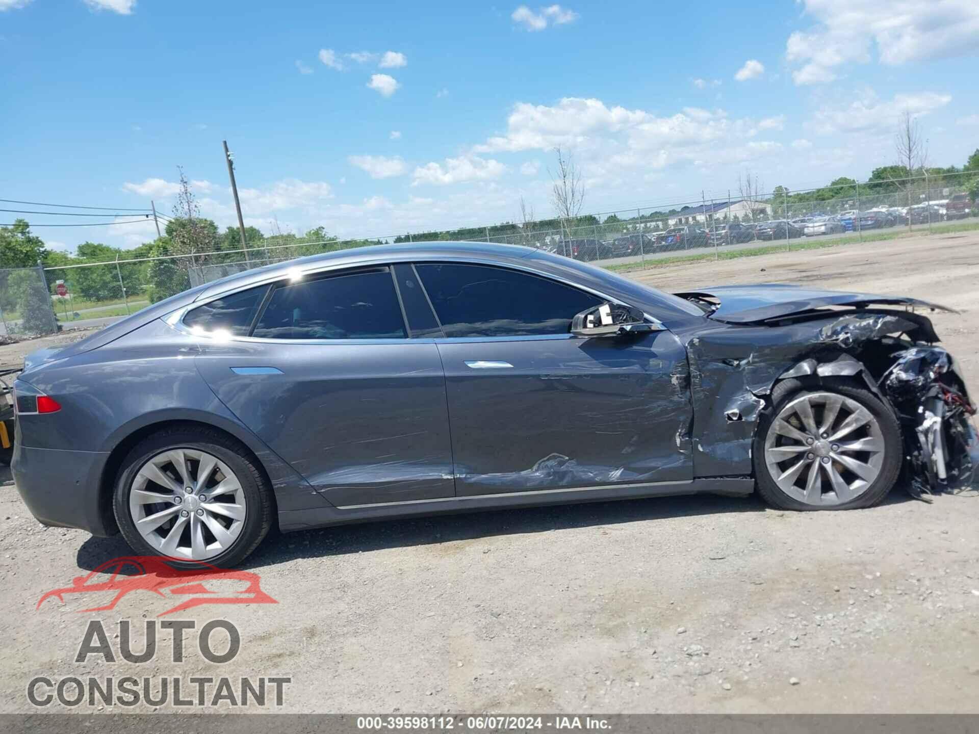 TESLA MODEL S 2017 - 5YJSA1E24HF201354