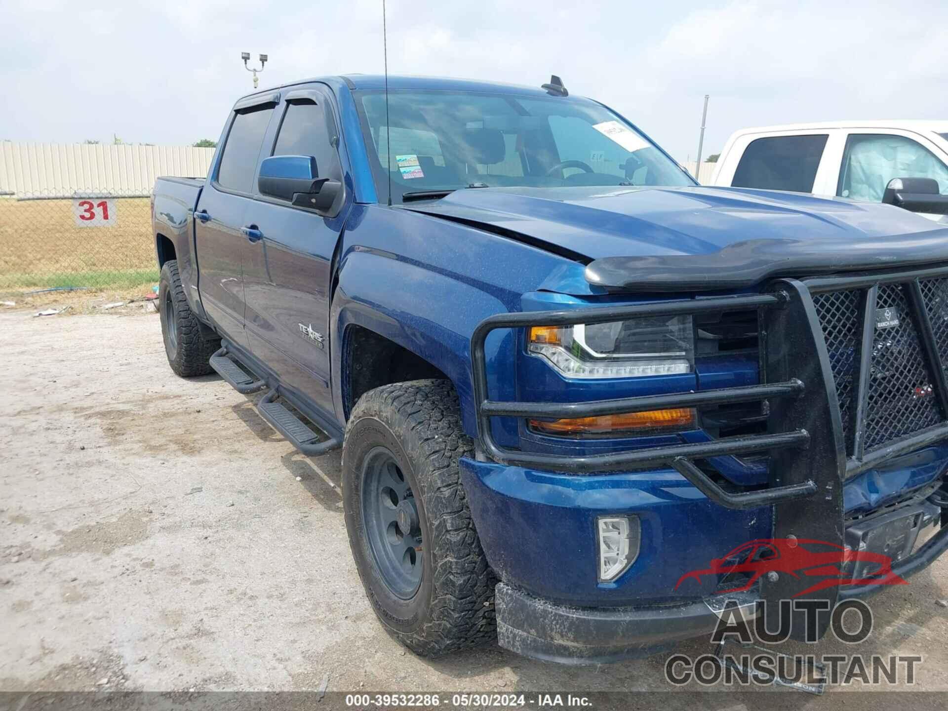 CHEVROLET SILVERADO 1500 2018 - 3GCUKREC5JG119243