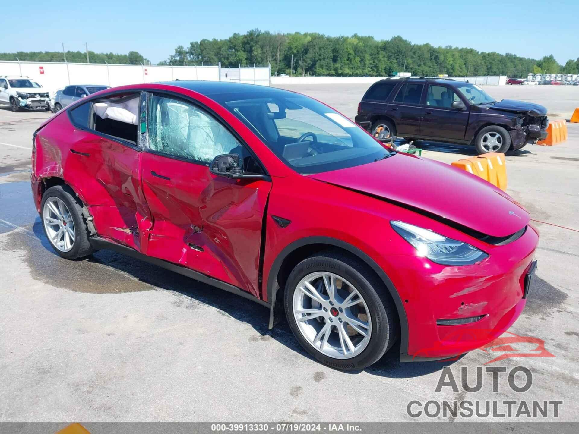 TESLA MODEL Y 2022 - 7SAYGDEE1NF320711