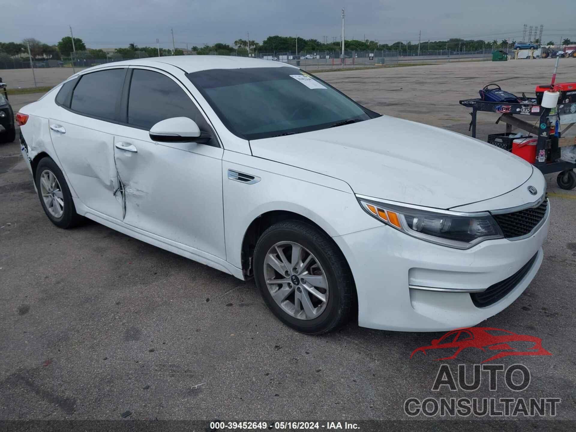 KIA OPTIMA 2018 - 5XXGT4L32JG179998