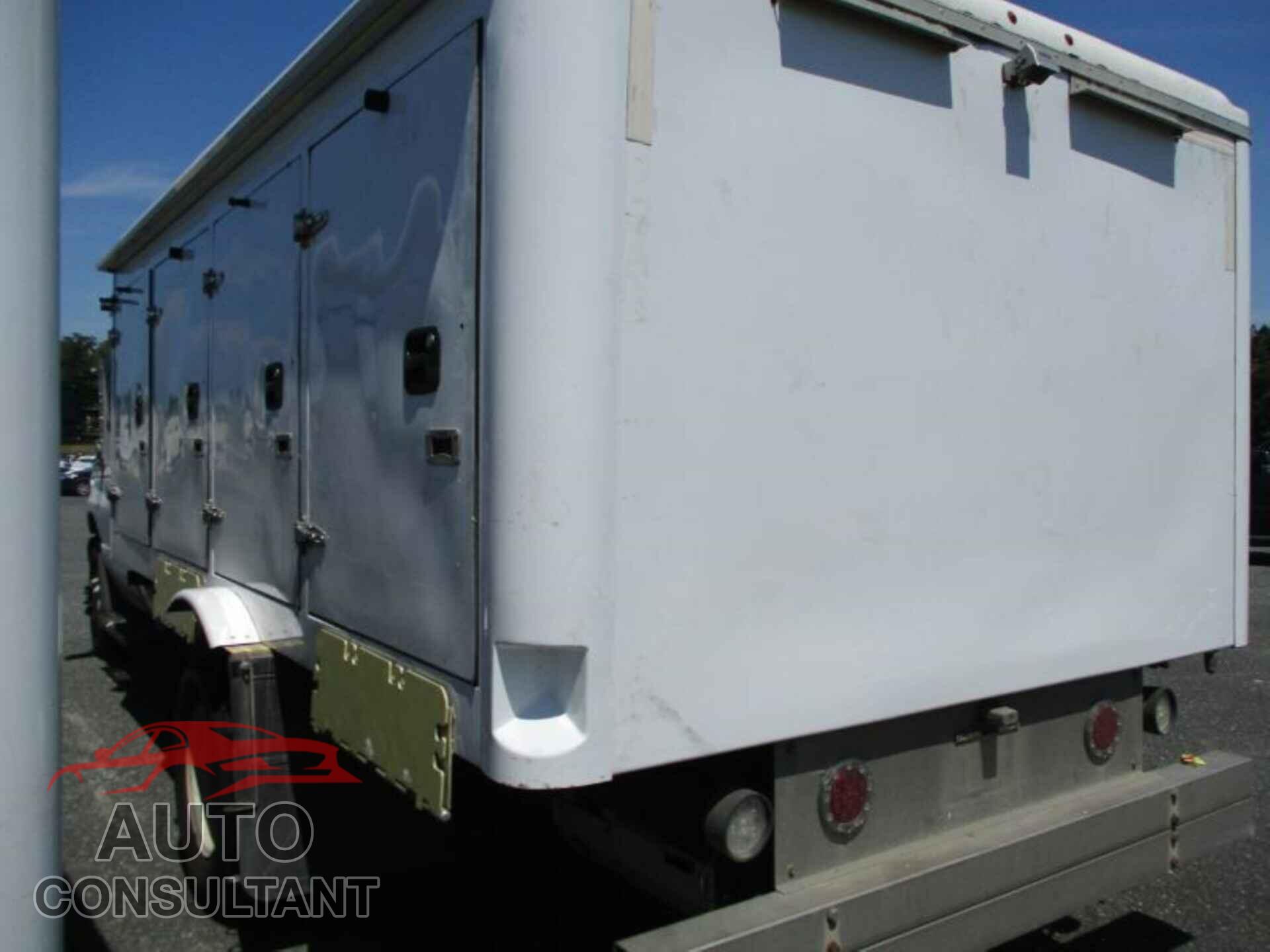 FORD ECONOLINE 2017 - 1FDXE4FS6HDC68647