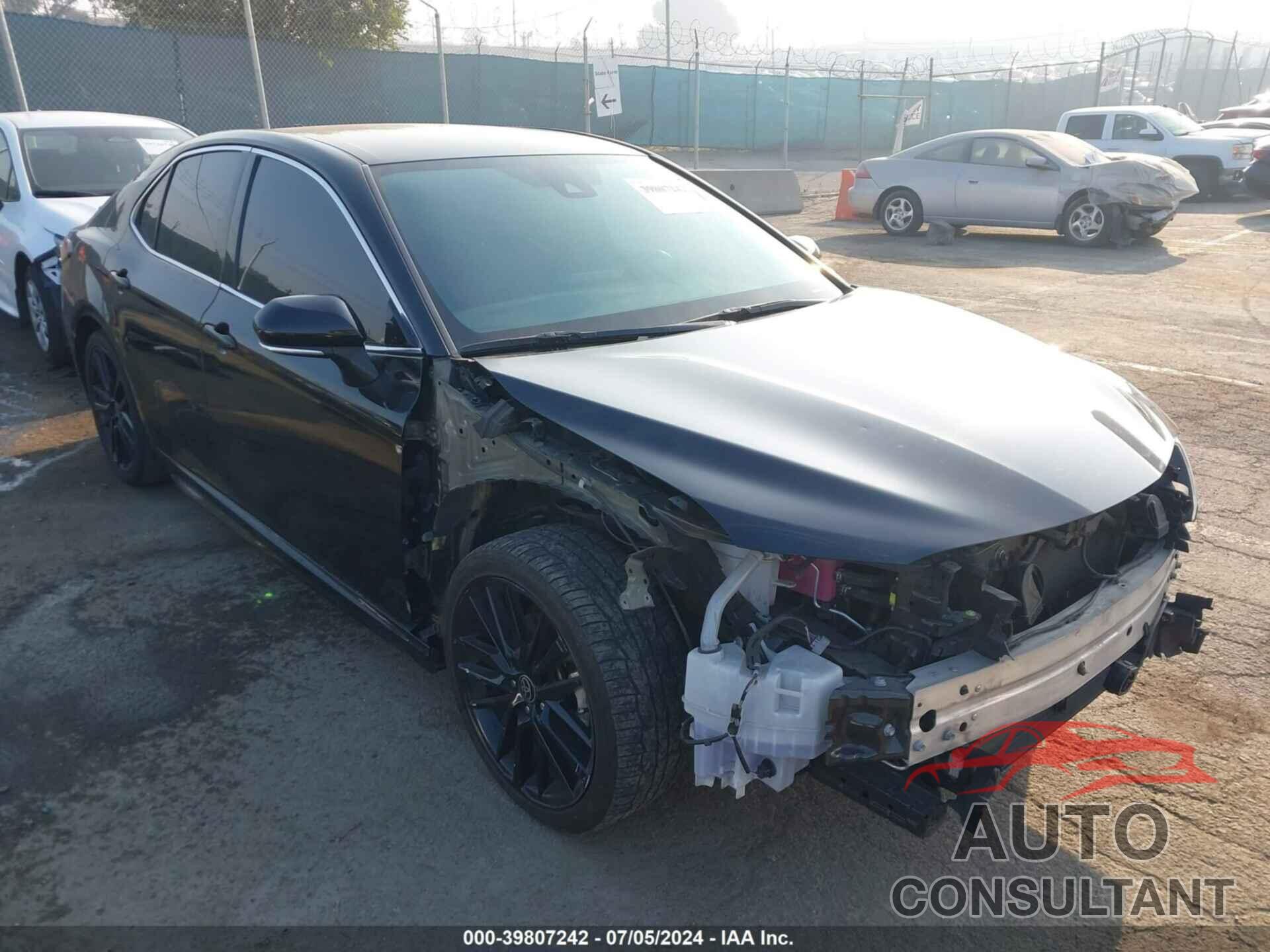 TOYOTA CAMRY 2021 - 4T1K31AK3MU558876