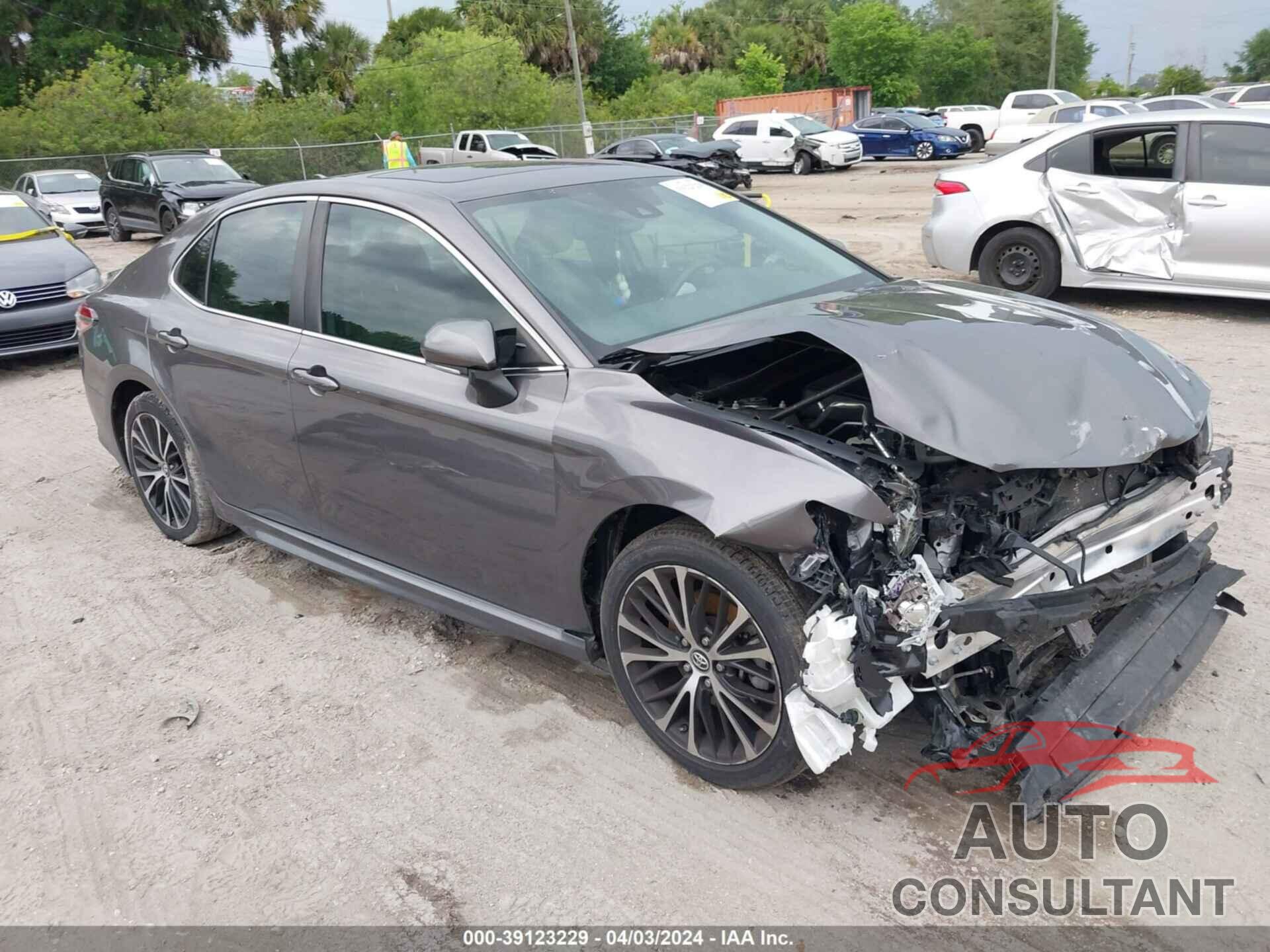 TOYOTA CAMRY 2019 - 4T1B11HK4KU714187
