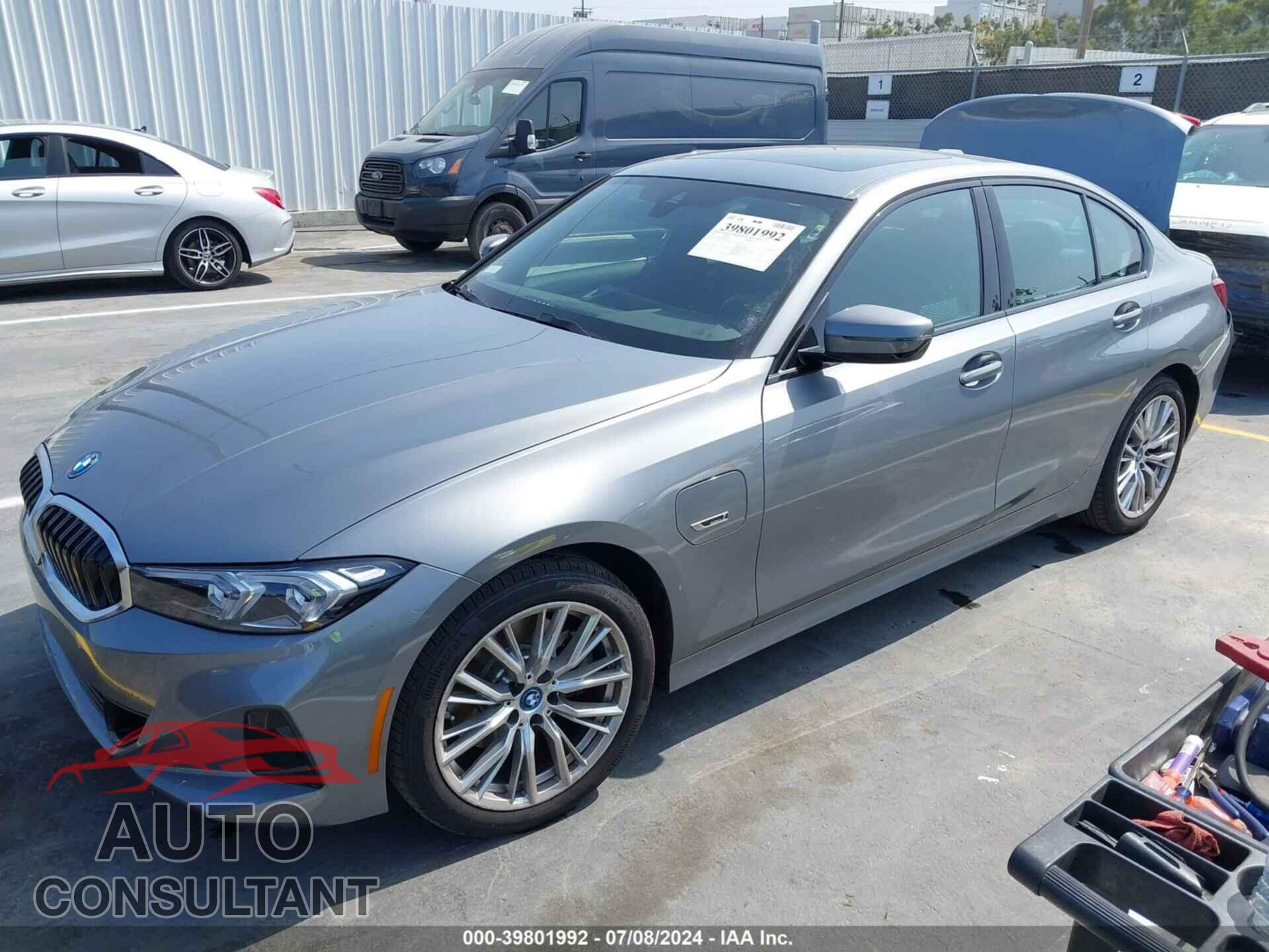 BMW 3 SERIES 2023 - 3MW39FF0XP8D03376