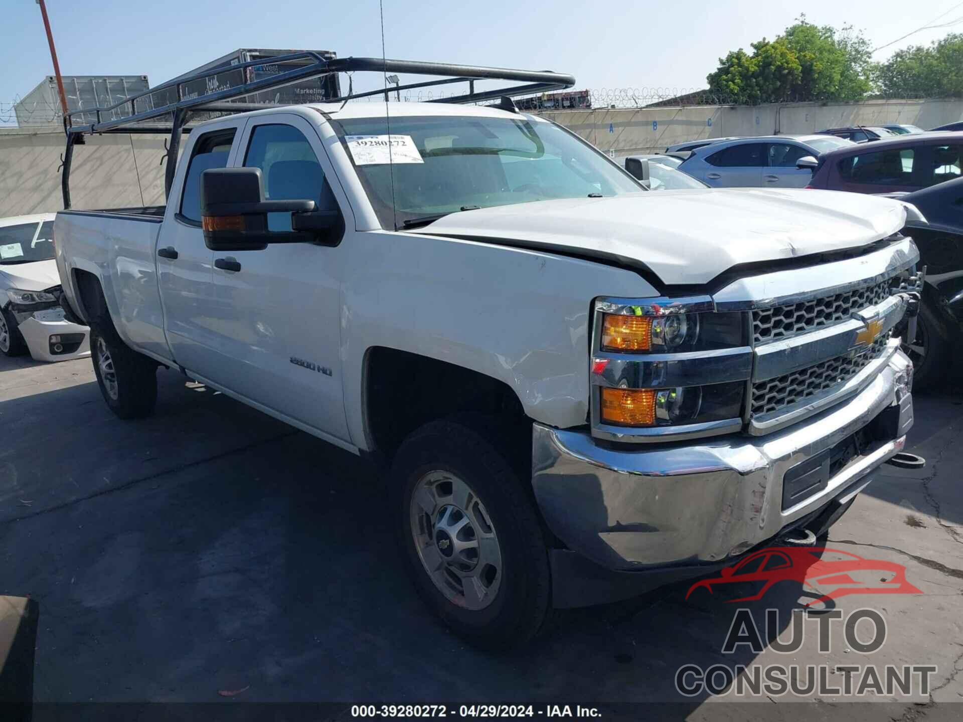 CHEVROLET SILVERADO 2019 - 2GC2CREG8K1135809