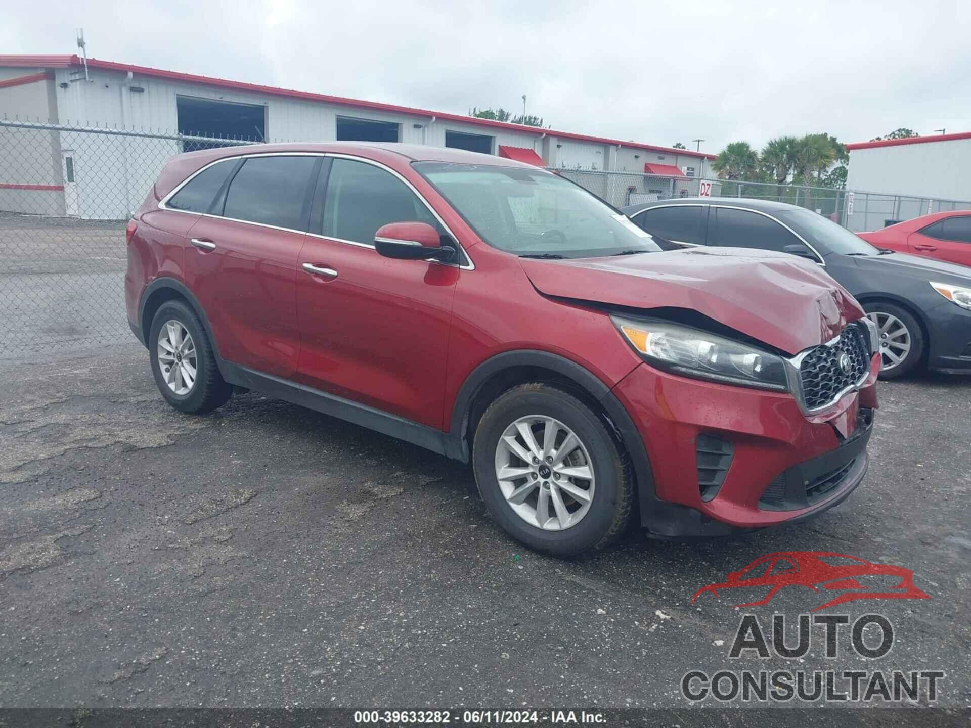 KIA SORENTO 2019 - 5XYPG4A57KG559389