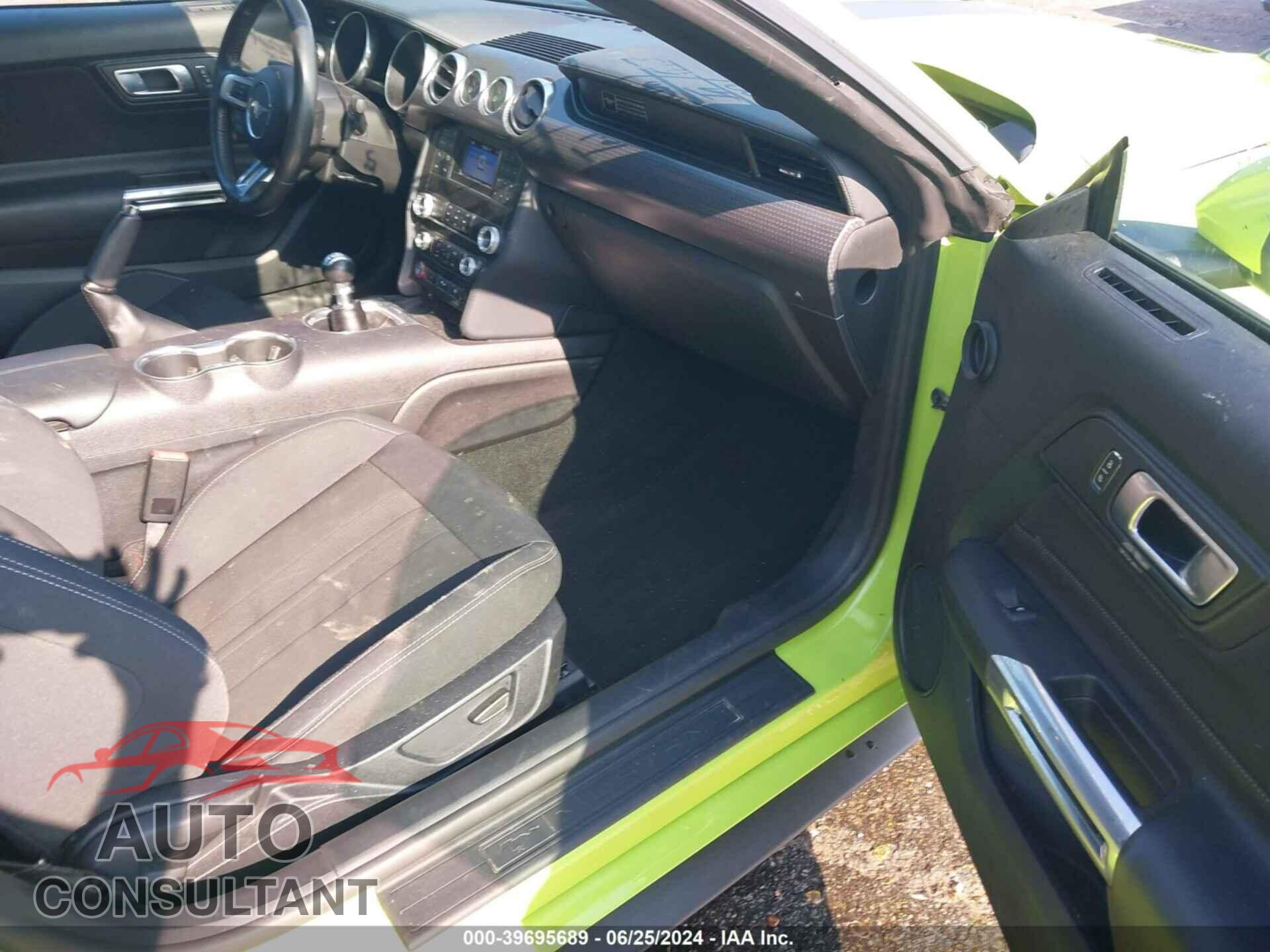 FORD MUSTANG 2020 - 1FA6P8CFXL5111396